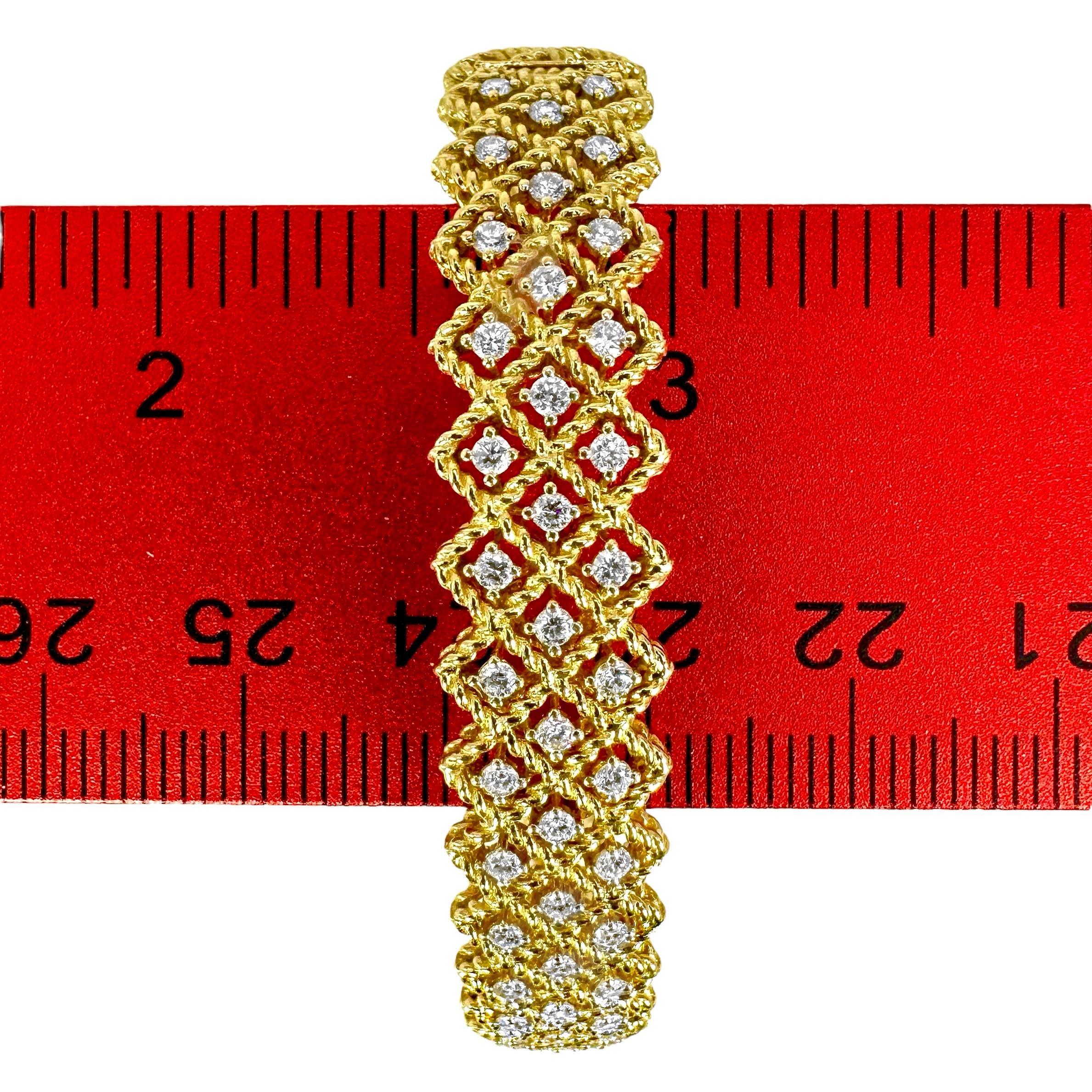 Roberto Coin 18K Yellow Gold & Diamond Lattice Design, Oval Bangle Bracelet For Sale 3