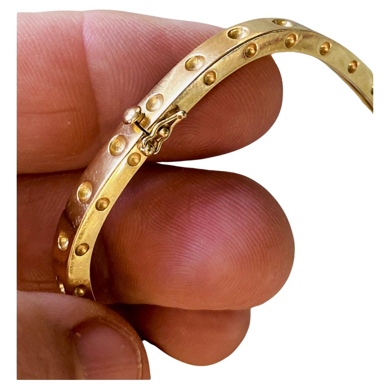 Brilliant Cut Roberto Coin 18k Yellow Gold Diamond Pois Moi Bangle Bracelet For Sale
