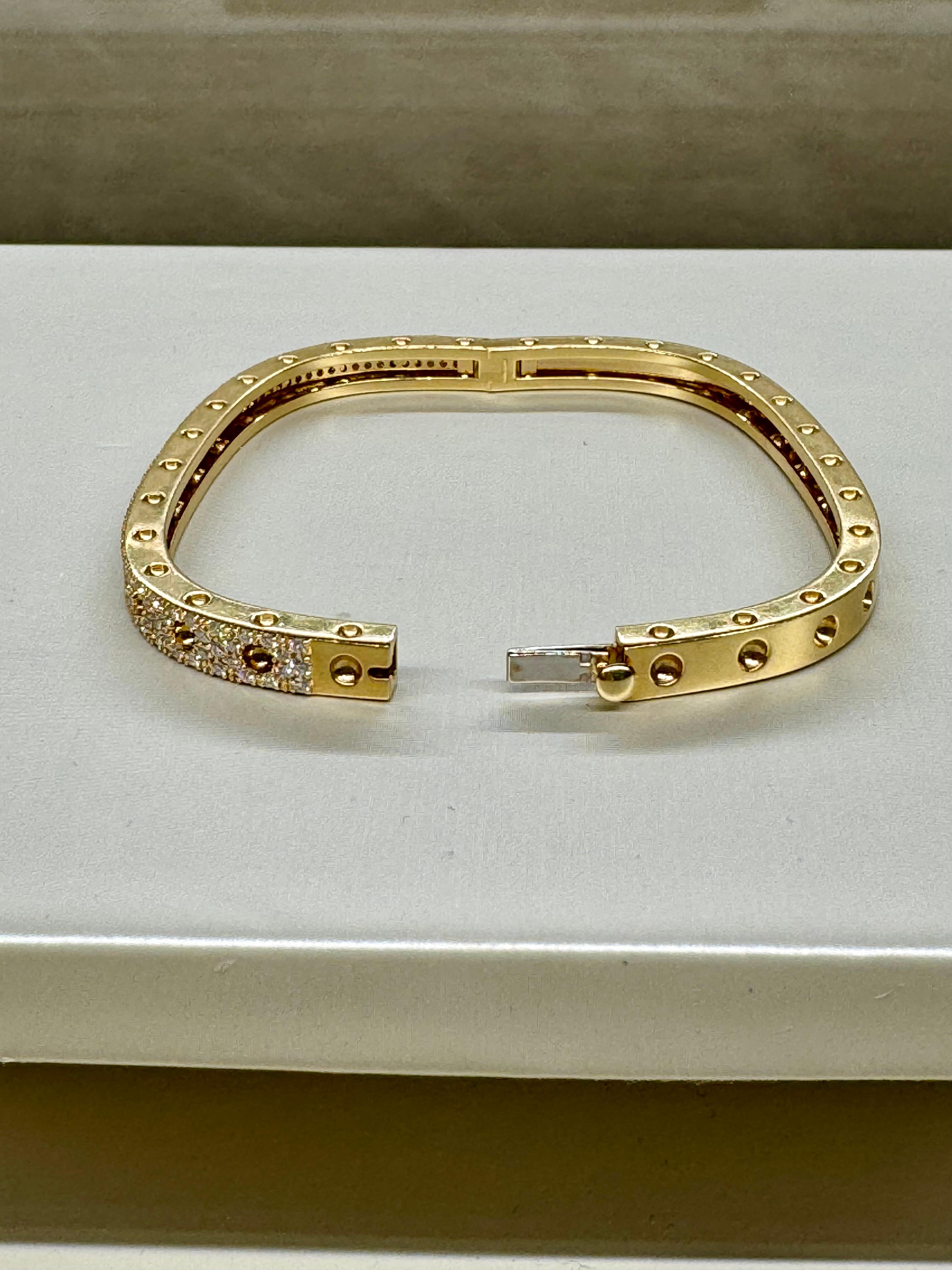 Roberto Coin Armreif Pois Moi, Münze 18K Gelbgold Diamant im Zustand „Gut“ im Angebot in Naples, FL