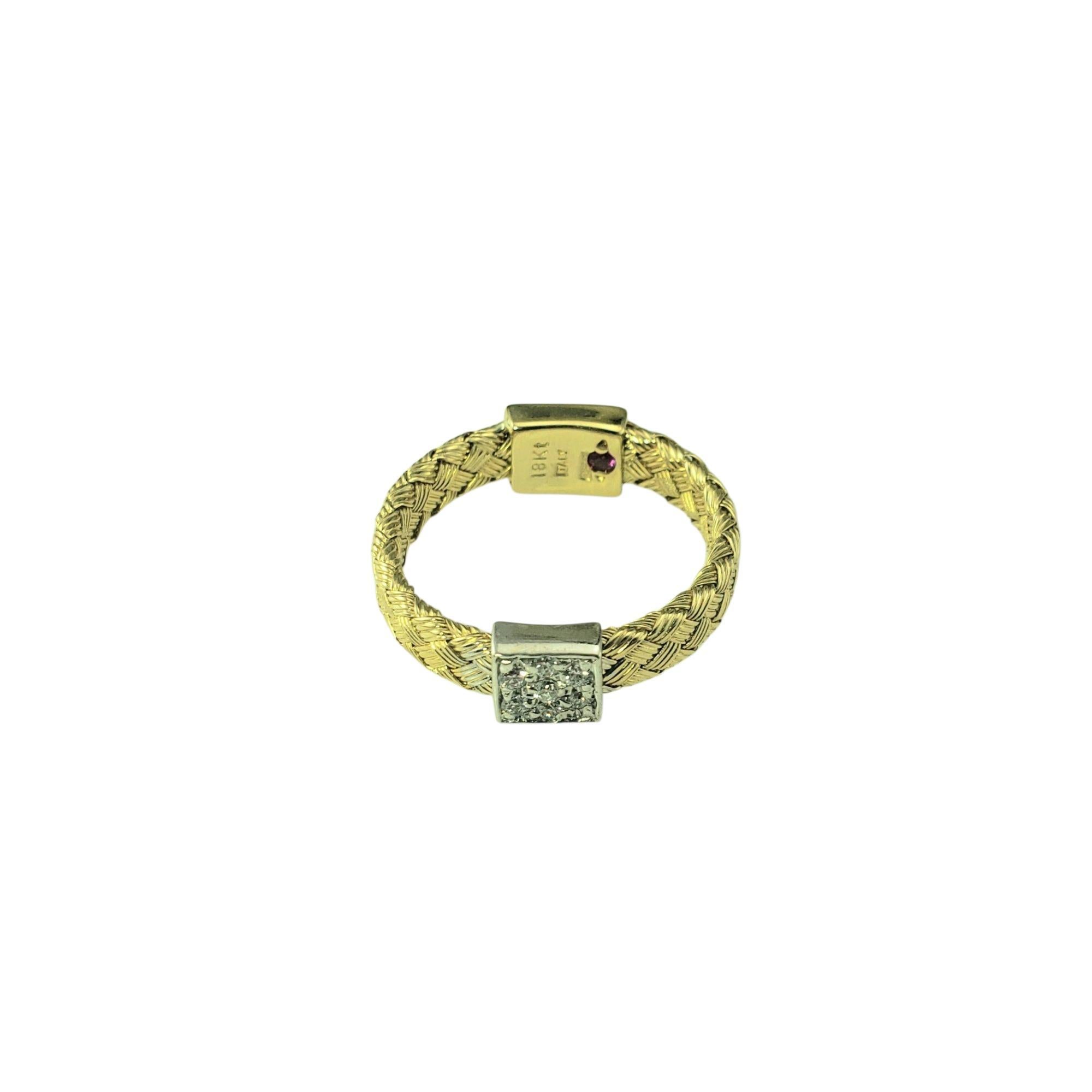 Roberto Coin 18K Yellow Gold and Diamond Primavera Basketweave Ring Size 4.75

This Roberto Coin ring is crafted in 18K yellow gold and features the brand's iconic basketweave design. The ring is accented with seven round brilliant cut diamonds set