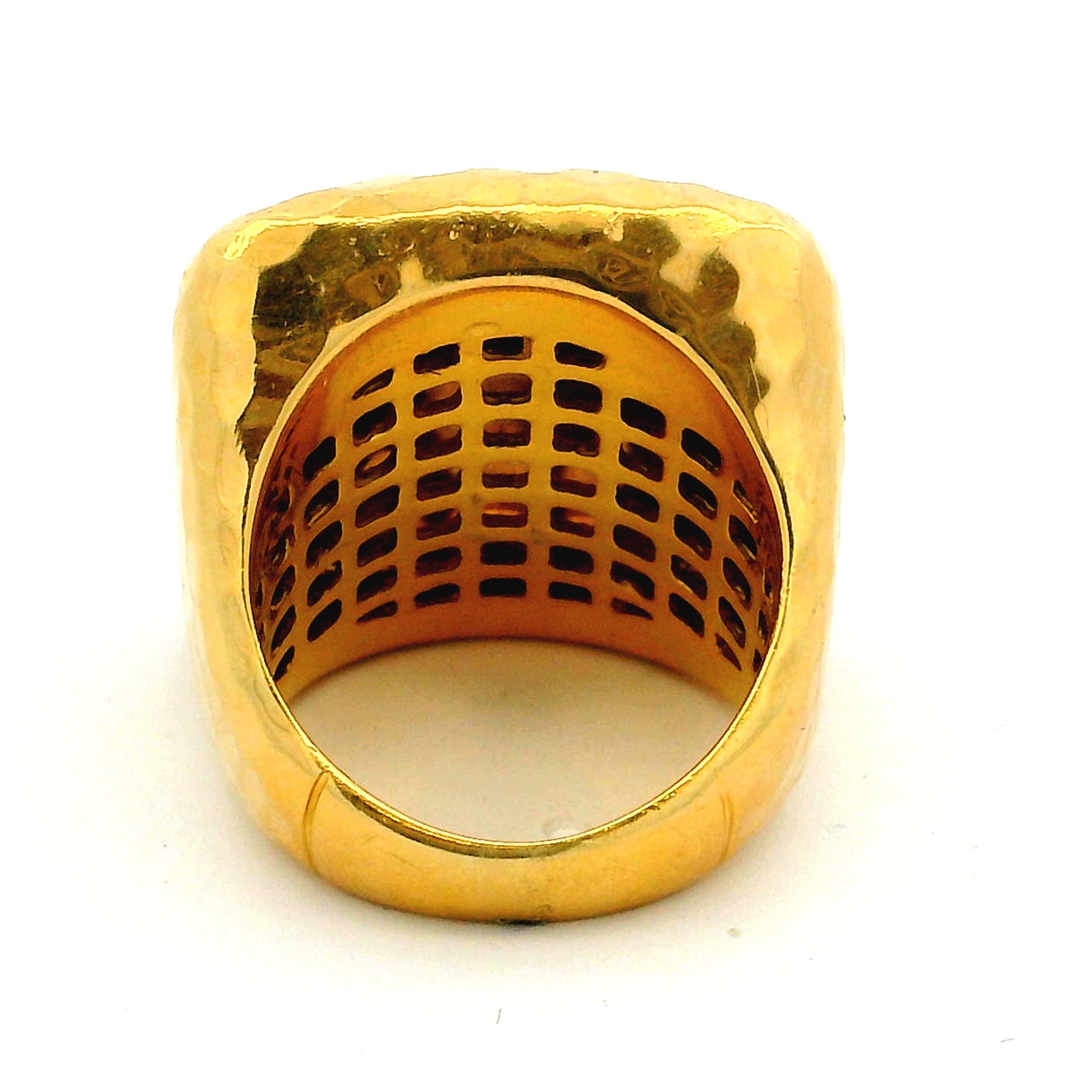 Roberto Coin Bague dôme martelée en or jaune 18K, finition italienne Martellato 8