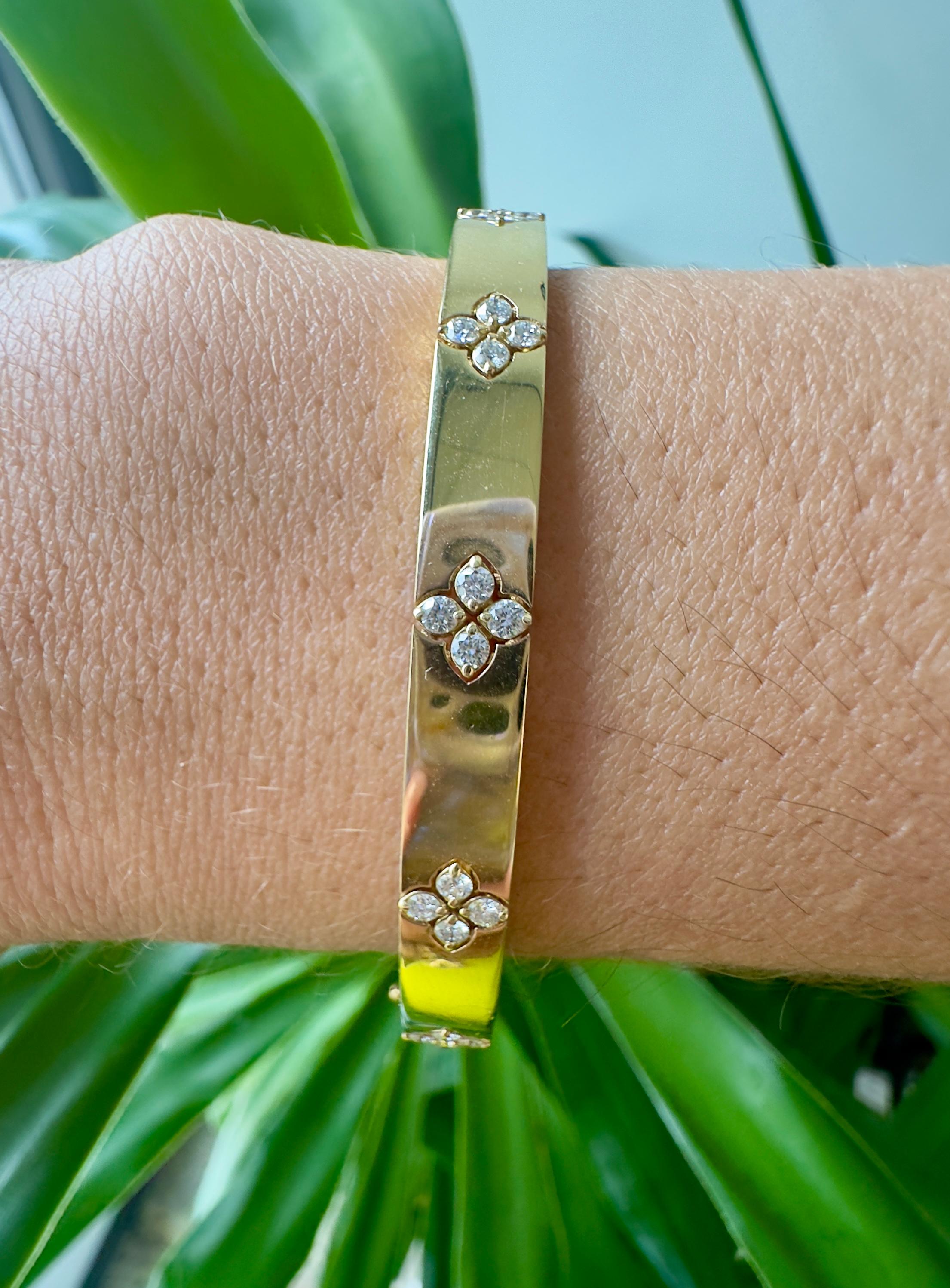 Roberto Coin 18k Yellow Gold Love in Verona Diamond Accent Bangle Bon état - En vente à Houston, TX