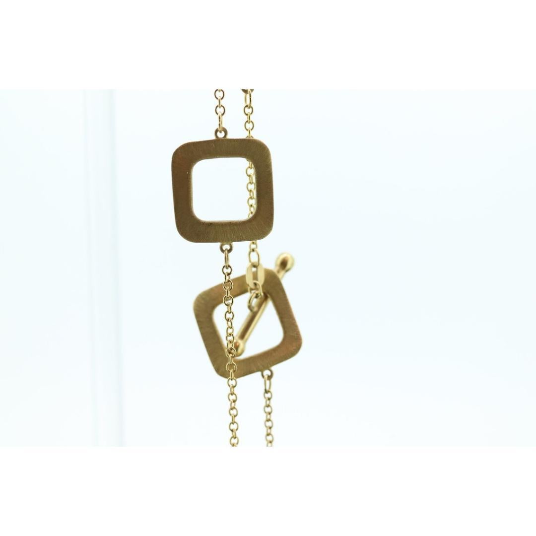 Vintage from before 2000
Materials: Stone

Style: Mid-century

This is a magnificent find. PRE-OWNED

Roberto Coin 18k Yellow Gold Bracelet.
Brushed Texture Square station links

Hallmarked 18k 1226 VI (Roberto Coin)
8.4 Grams weight
9inches length