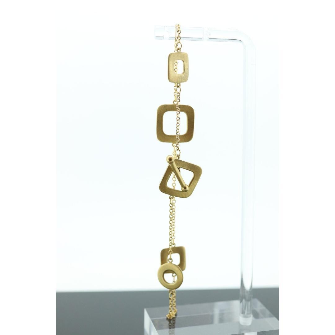 Roberto Coin 18k Yellow Gold Toggle Bracelet. Brushed Square Loop Link Bracelet. In Good Condition In Port Charlotte, FL