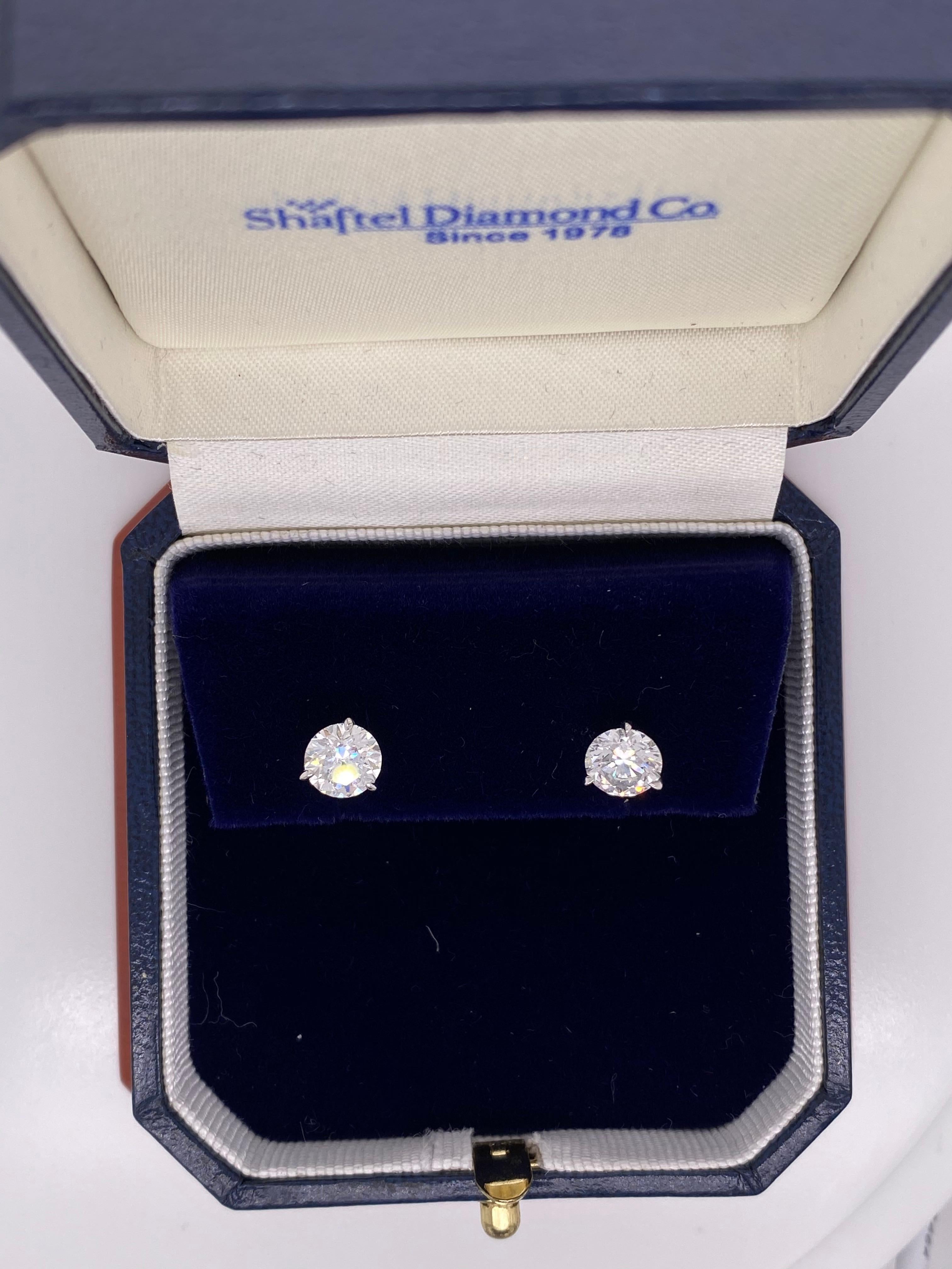 Taille ronde Roberto Coin, clous d'oreilles en or blanc 18 carats avec diamants F SI1 de 2,00 carats, rapports GIA en vente