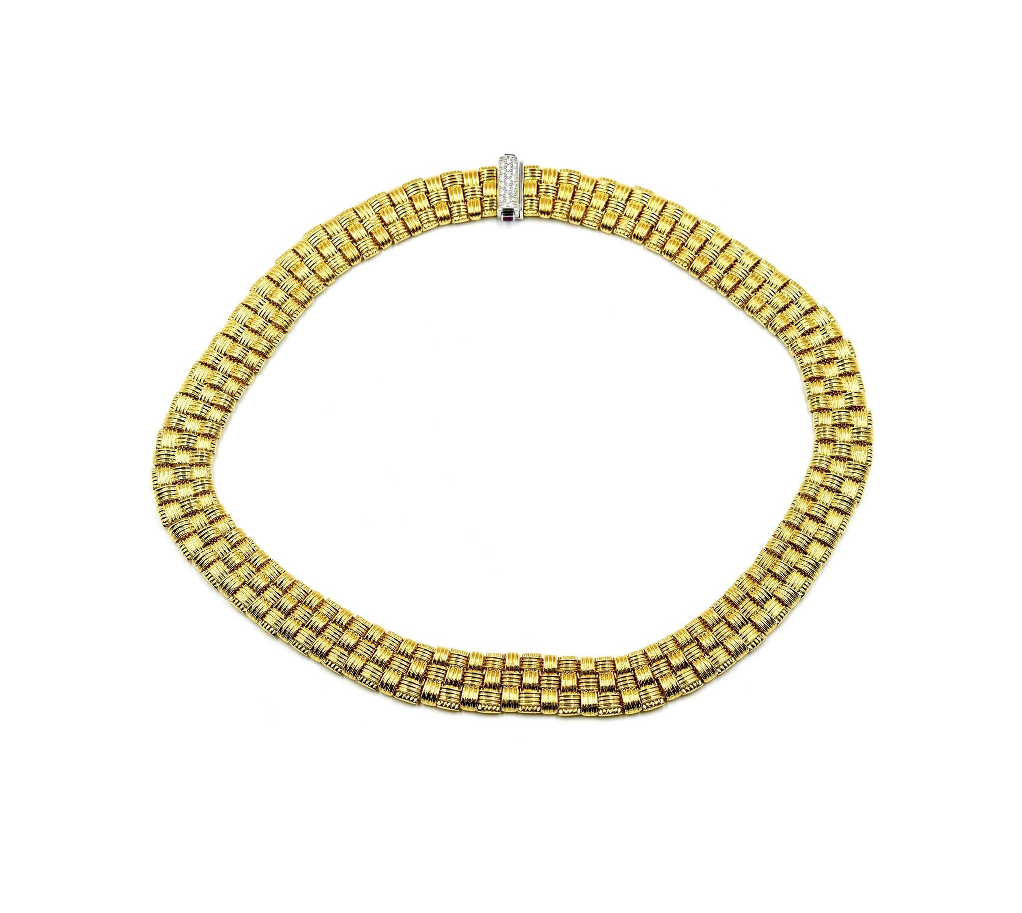 Designer: Roberto Coin
Material: 18k yellow gold
Diamonds: 19 round brilliant cuts = 0.57 carat total weight
Dimensions: necklace measures 17 inches long and ½ inch wide
Weight: 126.29 grams
Retail: $20,400

