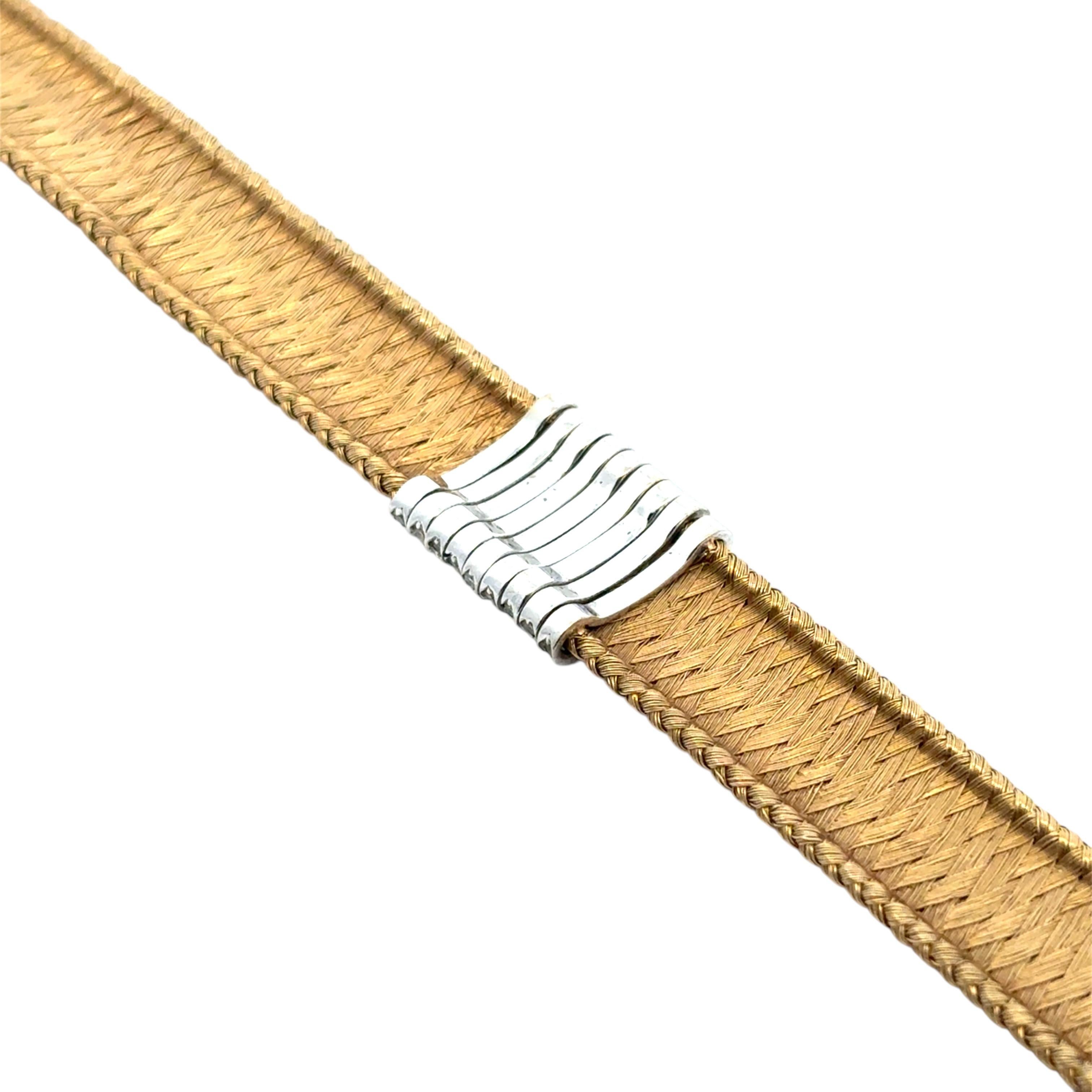 Roberto Coin Pulsera de oro amarillo y blanco de 18 quilates con tejido de seda y 9 filas de diamantes en venta 11