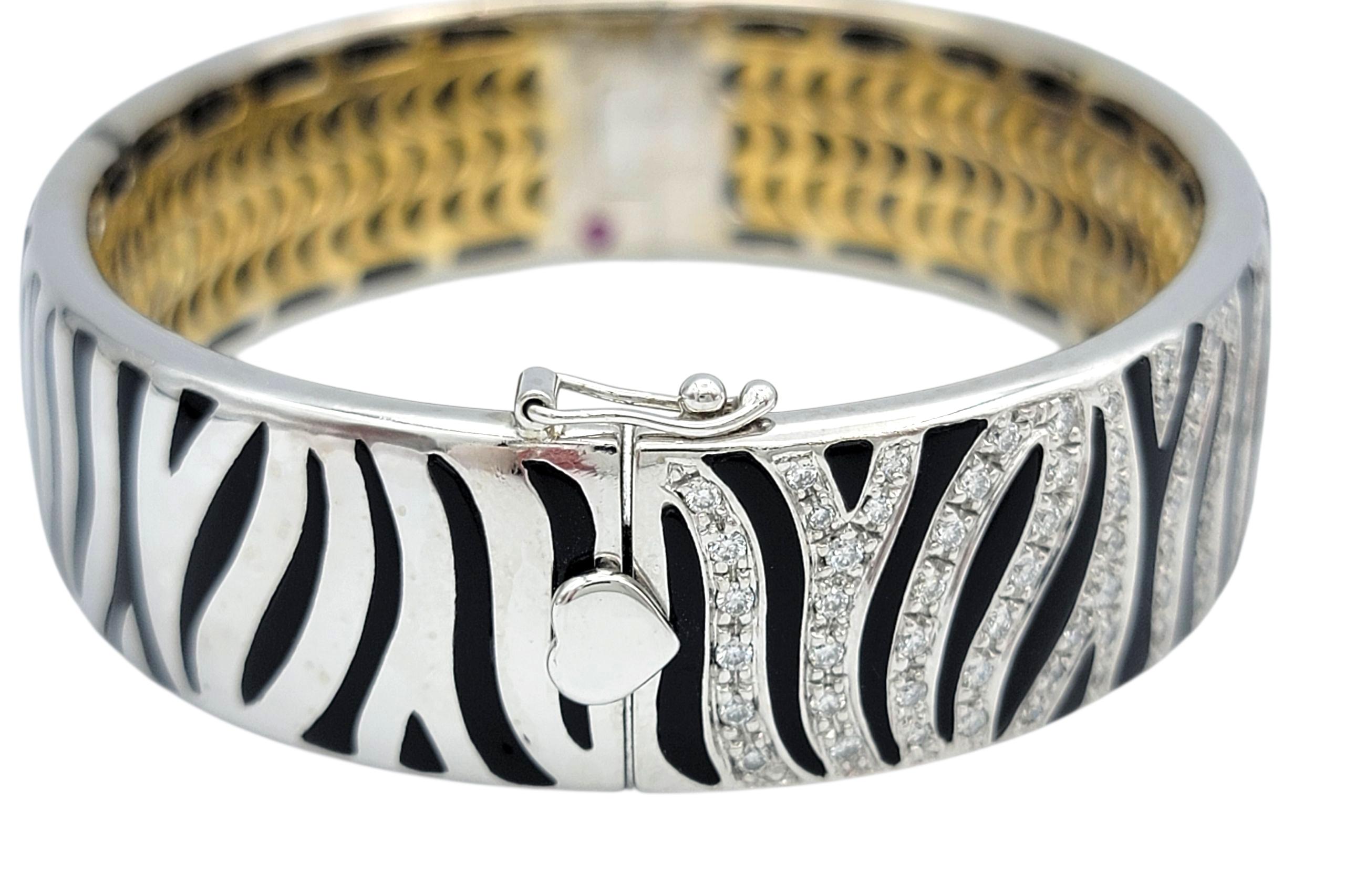 Roberto Coin Pulsera brazalete con estampado de cebra y diamantes en oro de 18 quilates bicolor en venta 1