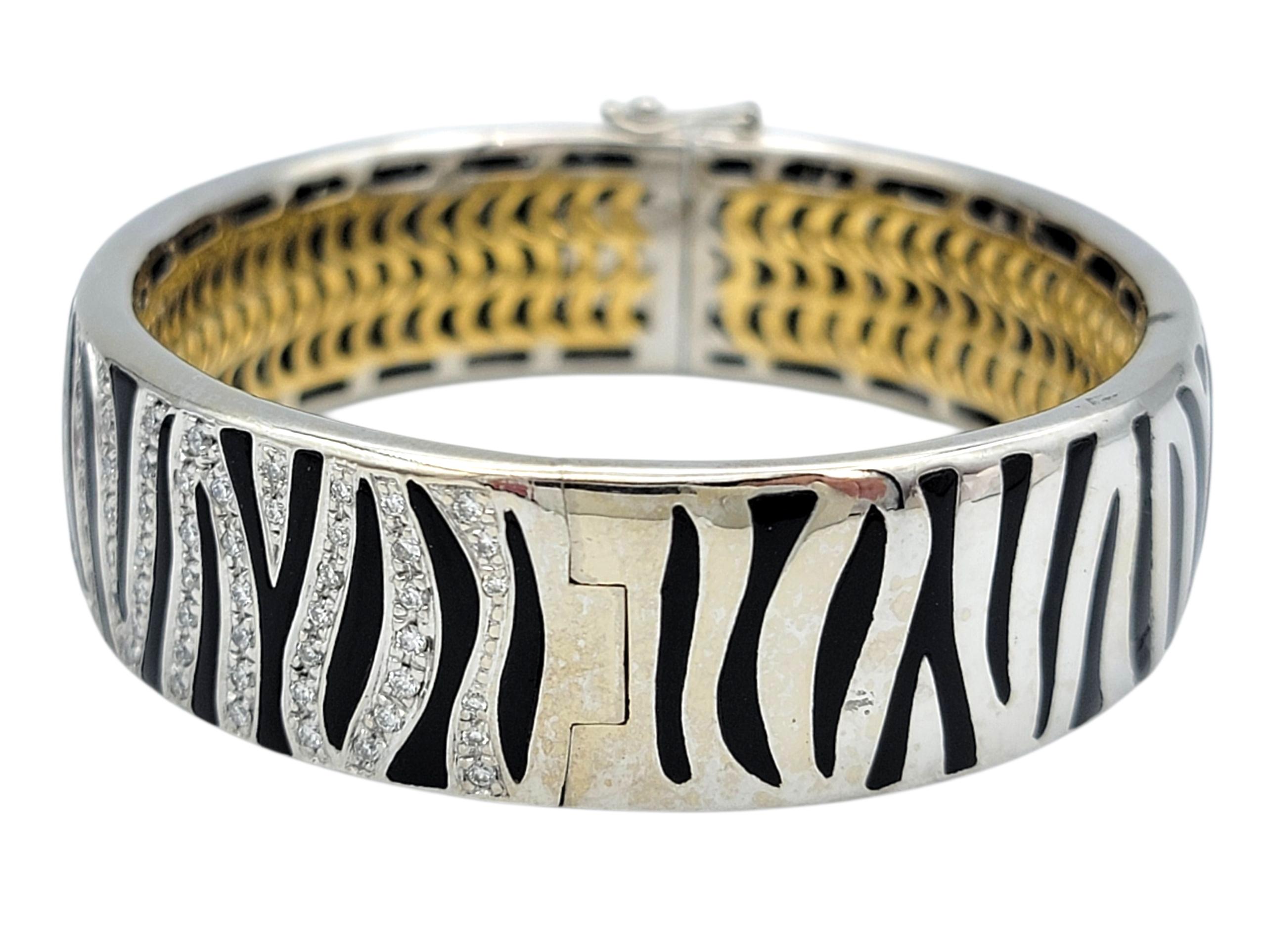 Roberto Coin Pulsera brazalete con estampado de cebra y diamantes en oro de 18 quilates bicolor en venta 2
