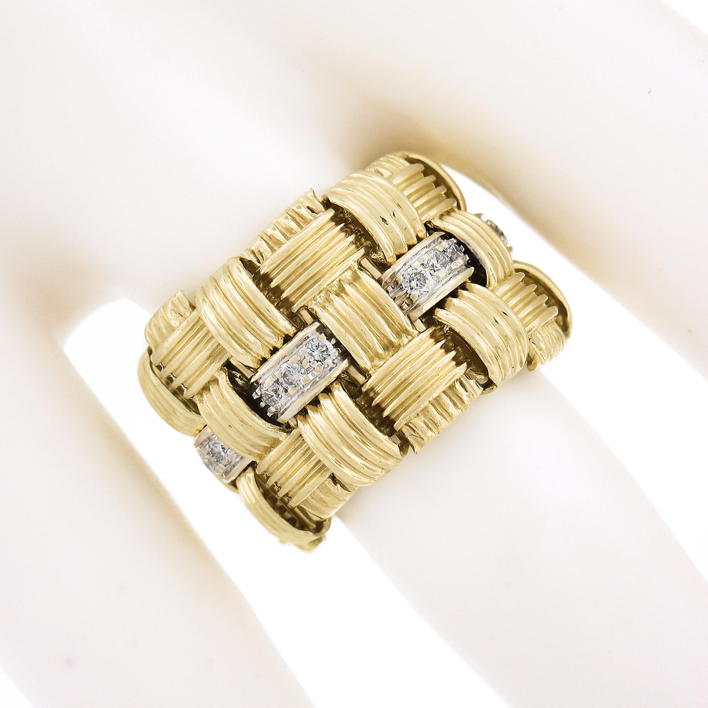 Roberto Coin Appasionata 18K TT Gold .30ct Diamond Flexible Woven Band Ring Bon état - En vente à Montclair, NJ
