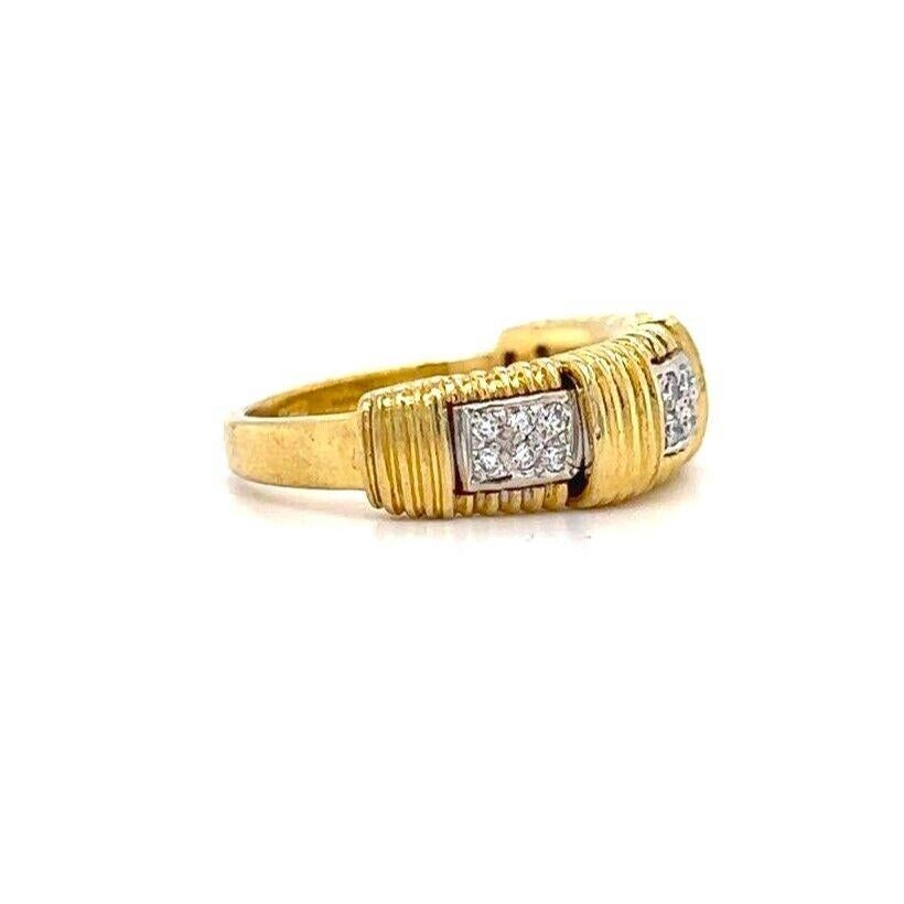 Roberto Coin Appassionata 18 Karat Yellow Gold and Diamond Ring Italy In Good Condition For Sale In Guilford, CT