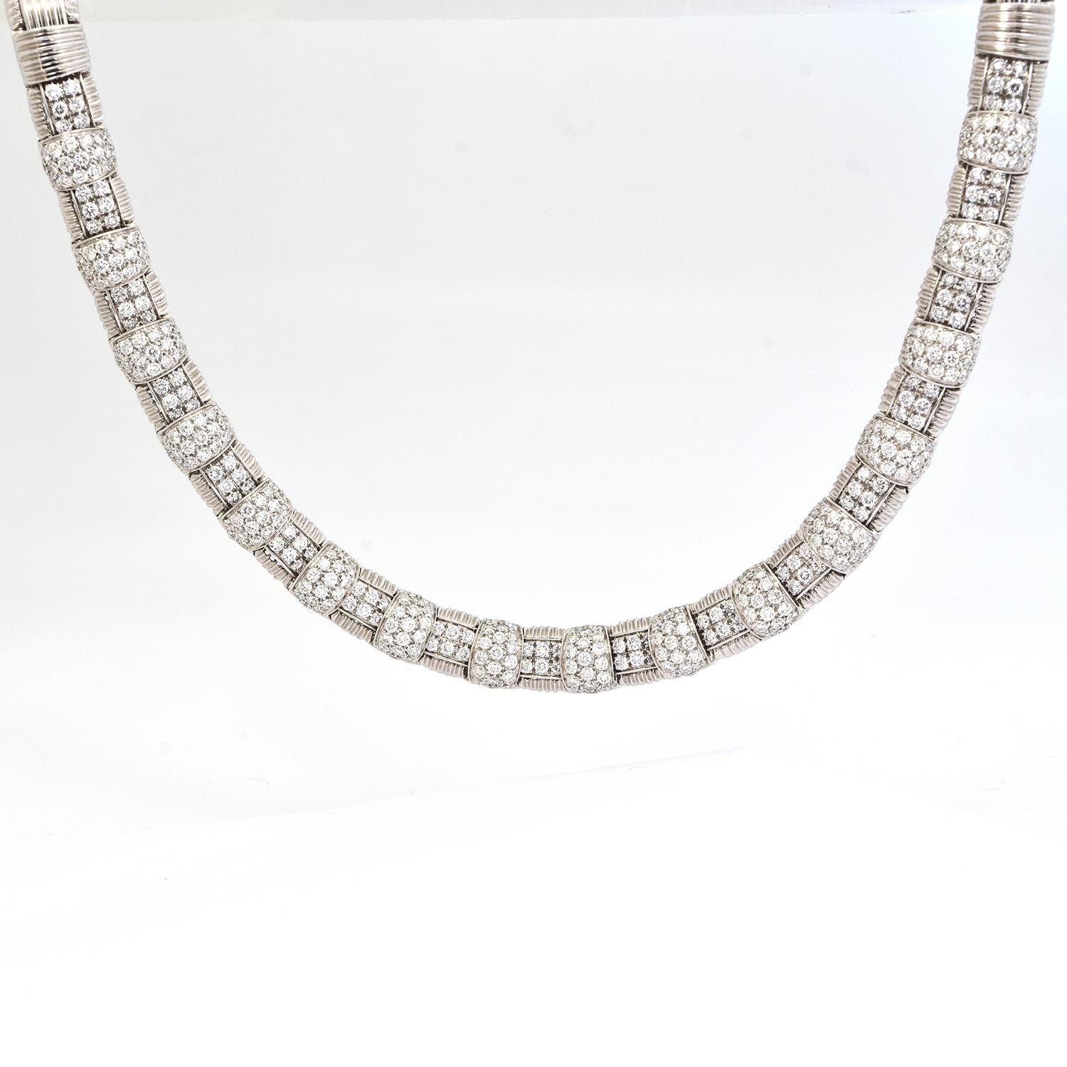 Women's or Men's Roberto Coin Appassionata 18 Karat White Gold Diamond Necklace