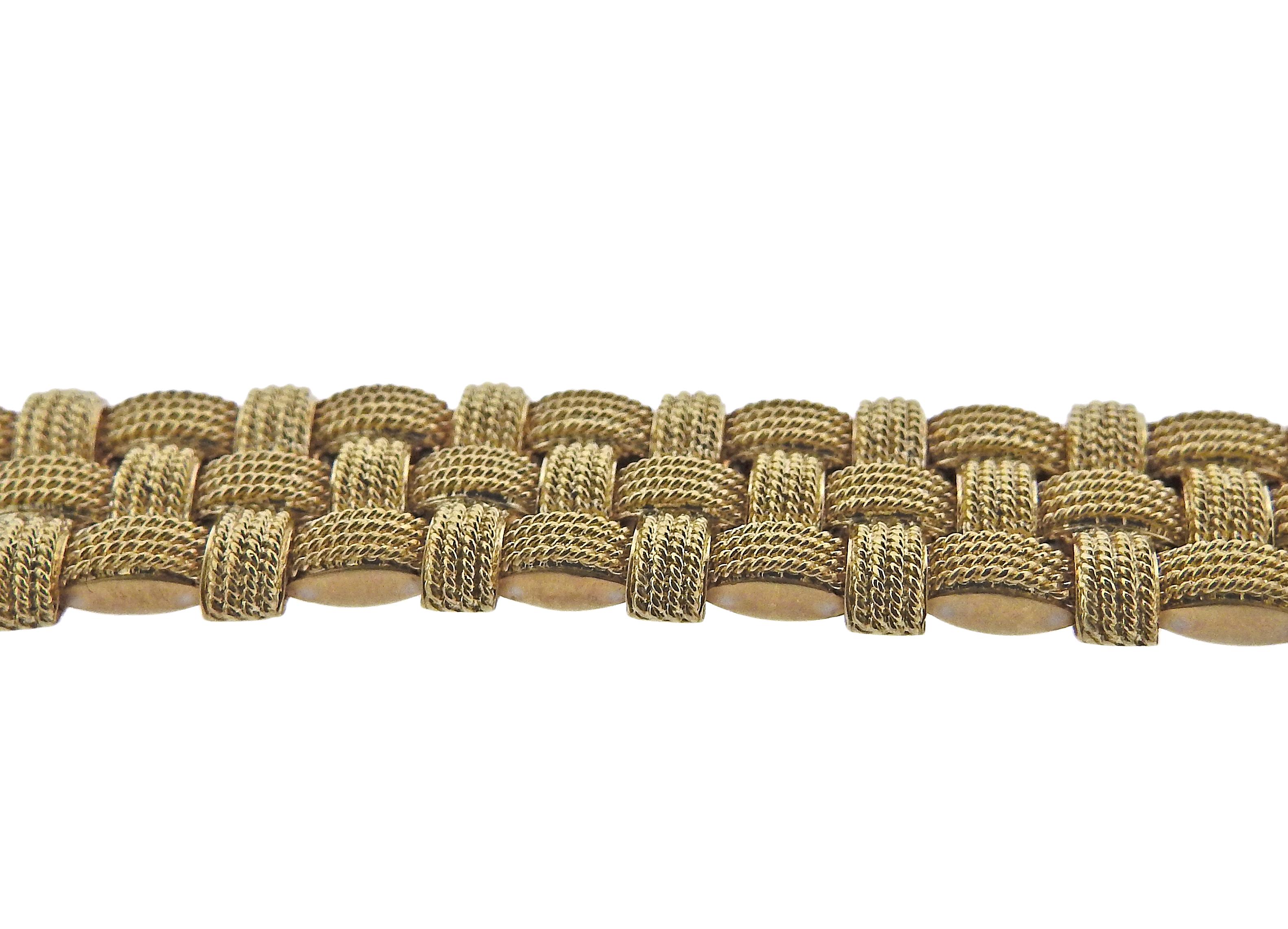 18k gold Appassionata bracelet by Roberto Coin, with approx. 0.21ctw G/VS diamonds.  Bracelet is 6 7/8
