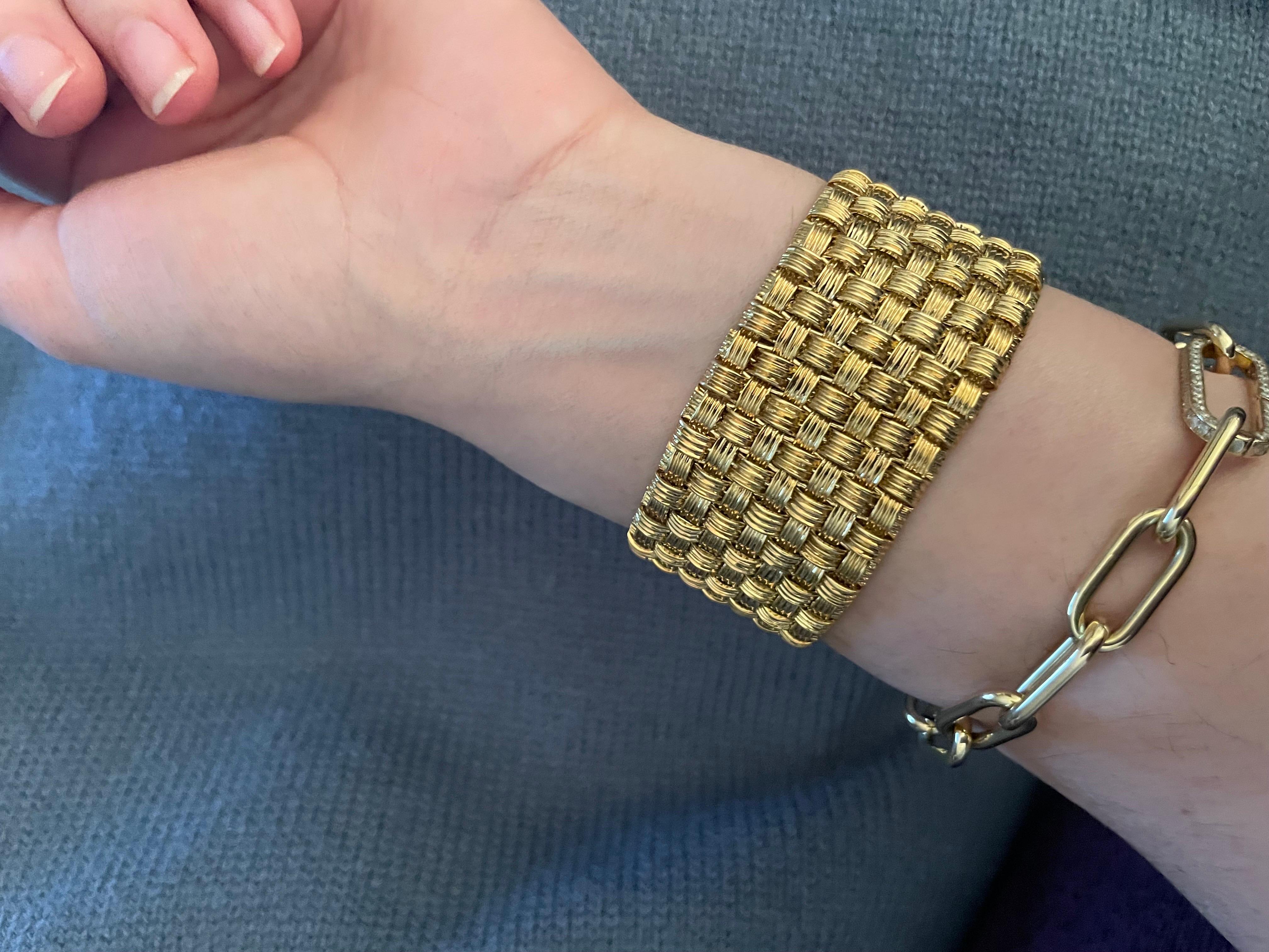 Roberto Coin Appassionata Diamond Gold Woven Bracelet 126.8 Grams 18K Gold 7