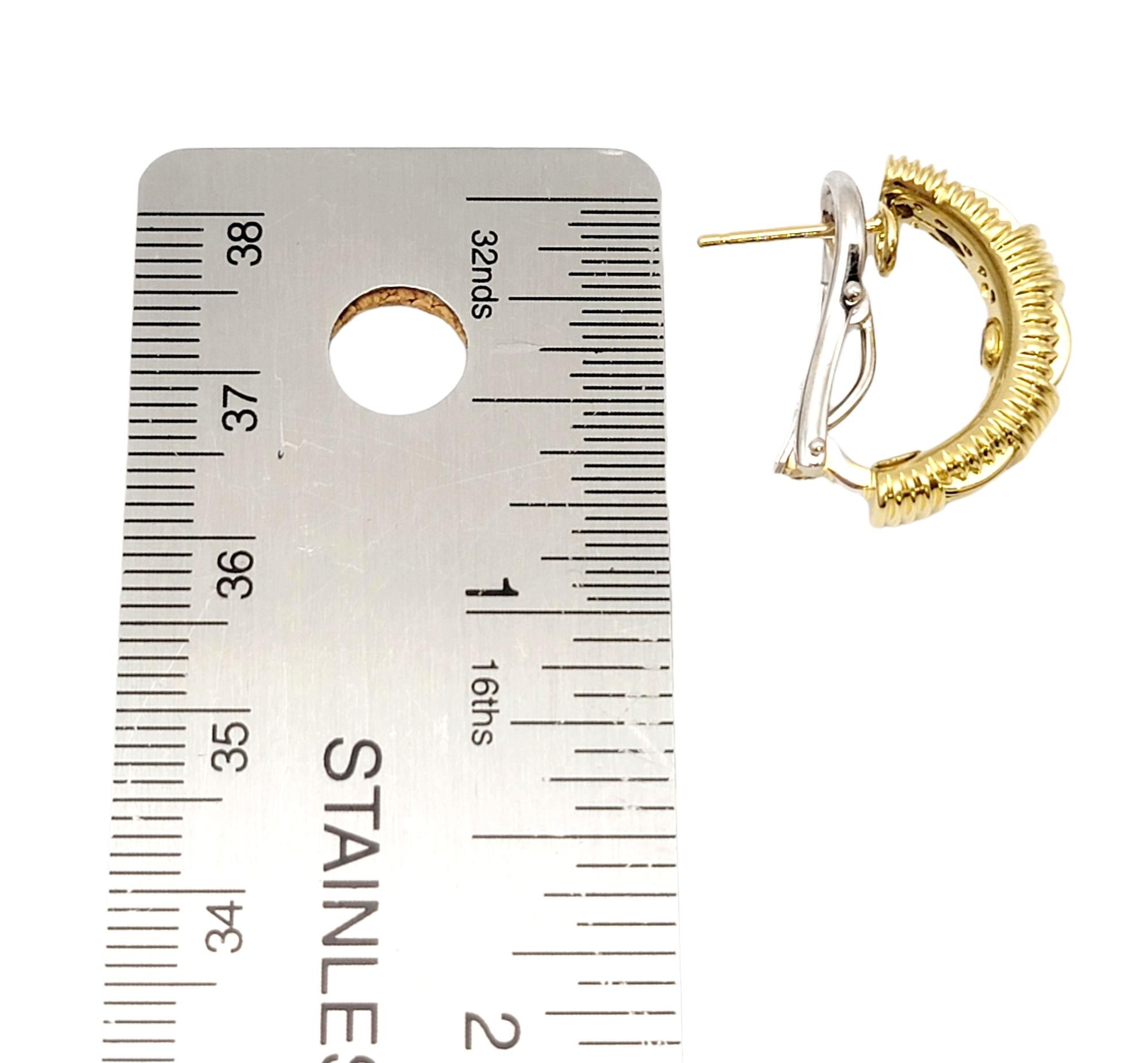 Roberto Coin Appassionata Textured Half Hoop Pierced Earrings in 18 Karat Gold For Sale 7