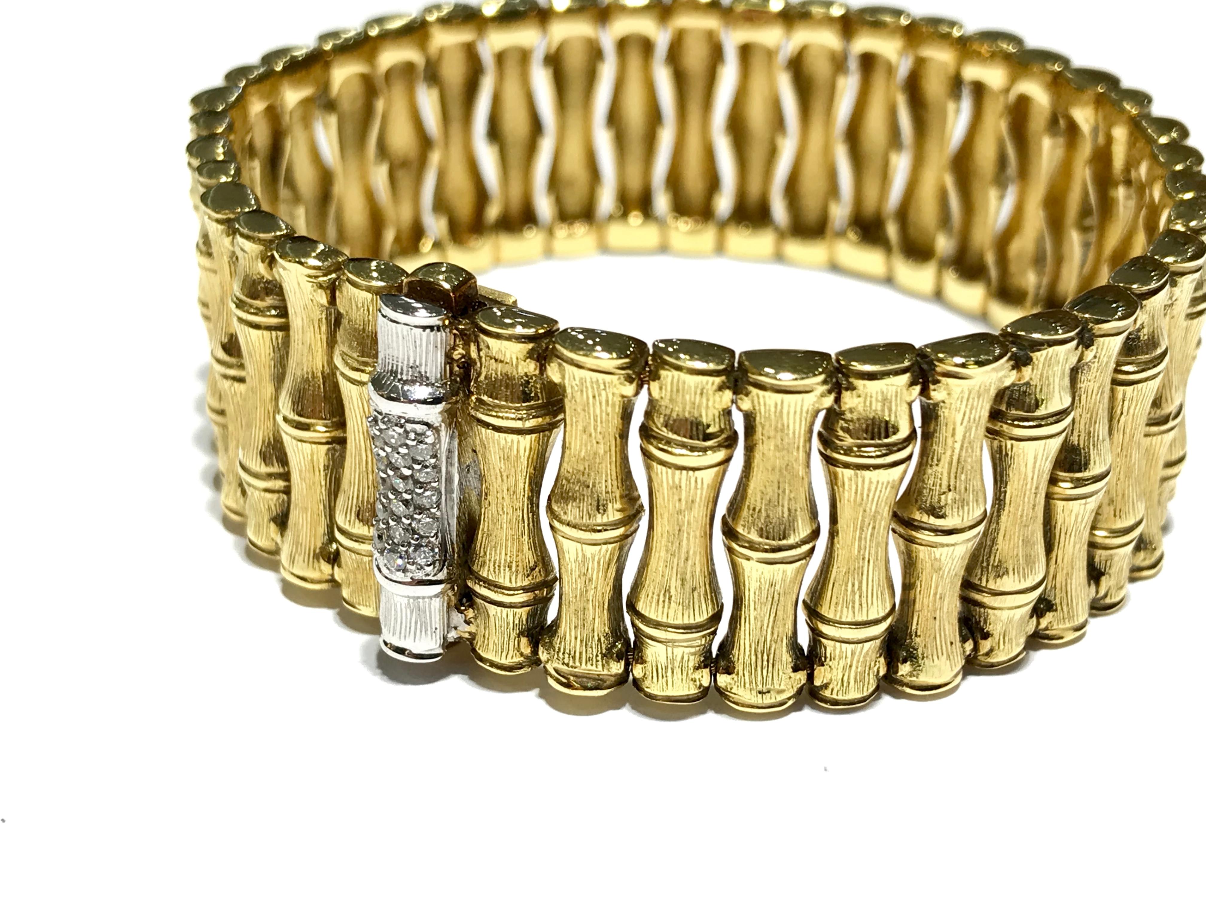 Round Cut Roberto Coin Bamboo Bracelet in 18 Karat Yellow Gold For Sale