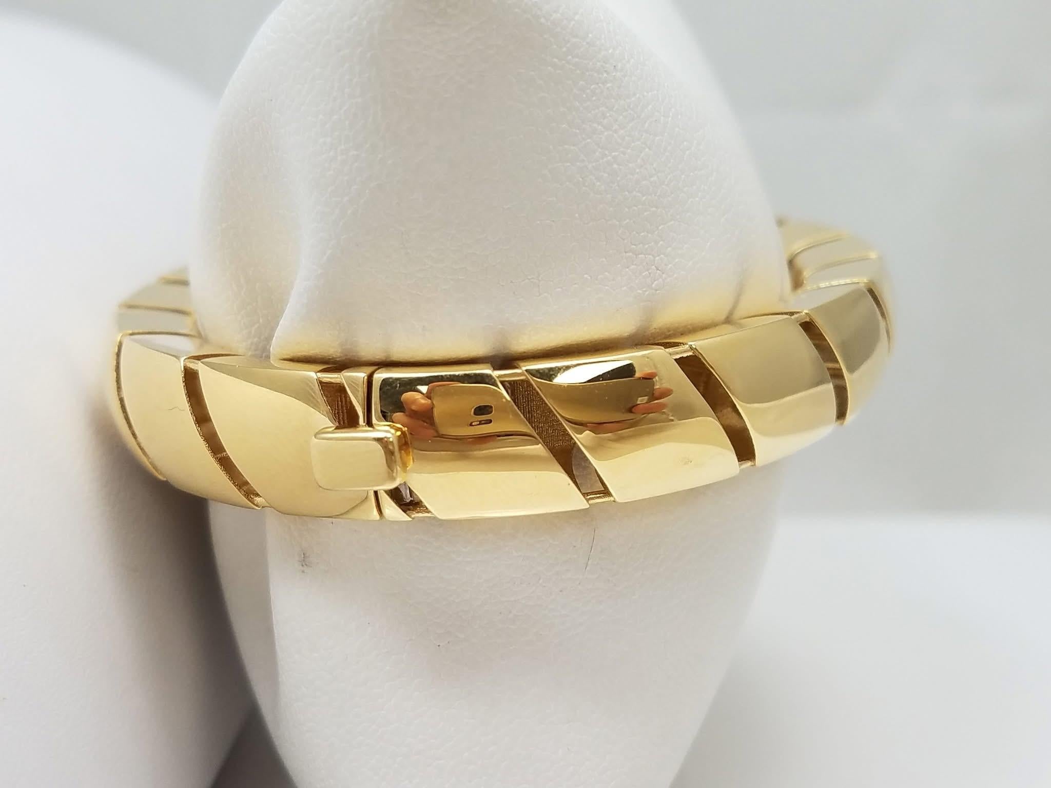 (Roberto Coin) Pulsera brazalete de diamantes en venta 1