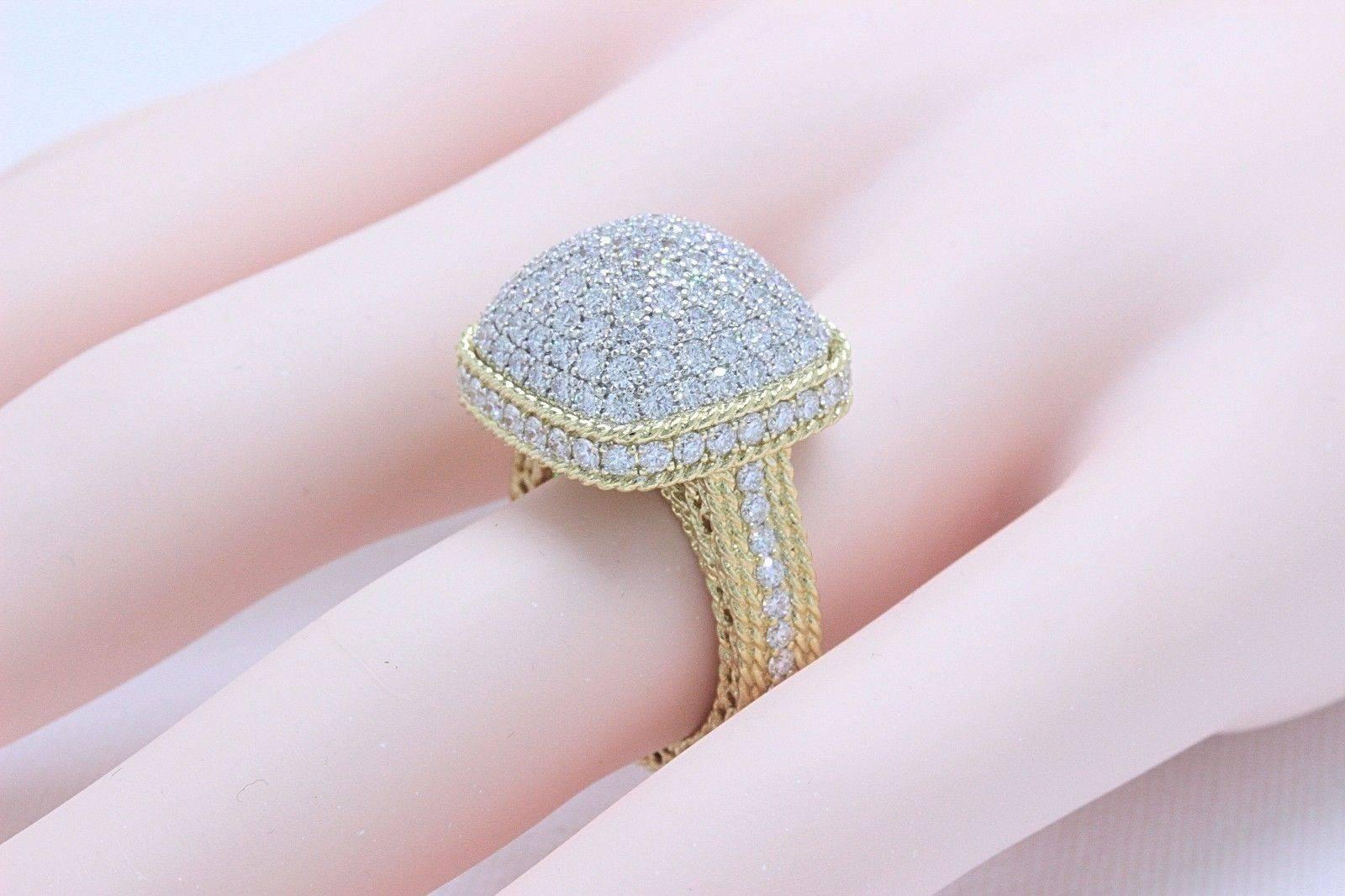 Roberto Coin Barocco 3.30 Carat Diamond Dome Ring 18 Karat Yellow Gold In Excellent Condition In San Diego, CA