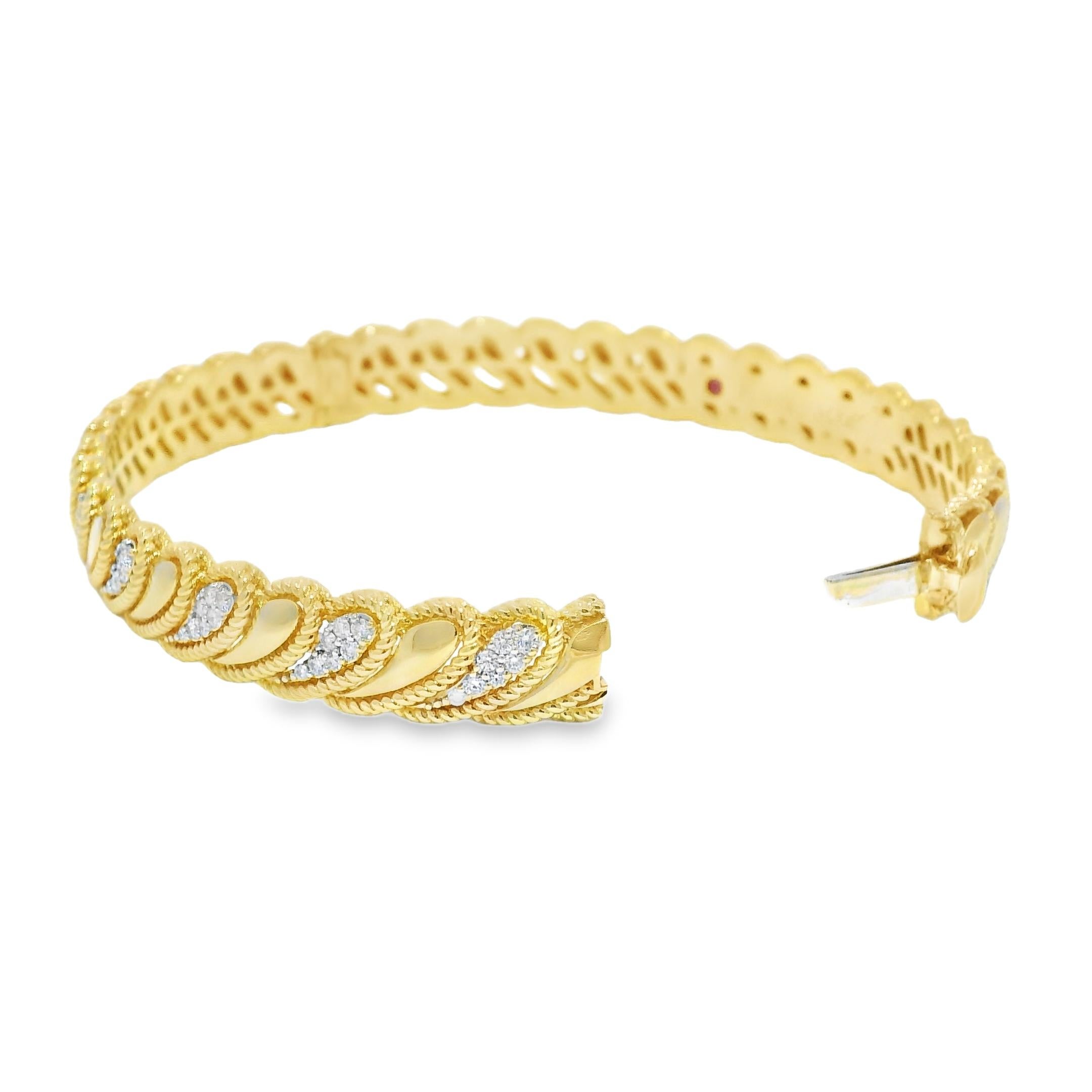 Moderne Roberto Coin Barocco Bracelet à charnière 18 carats avec diamant byzantin En stock en vente