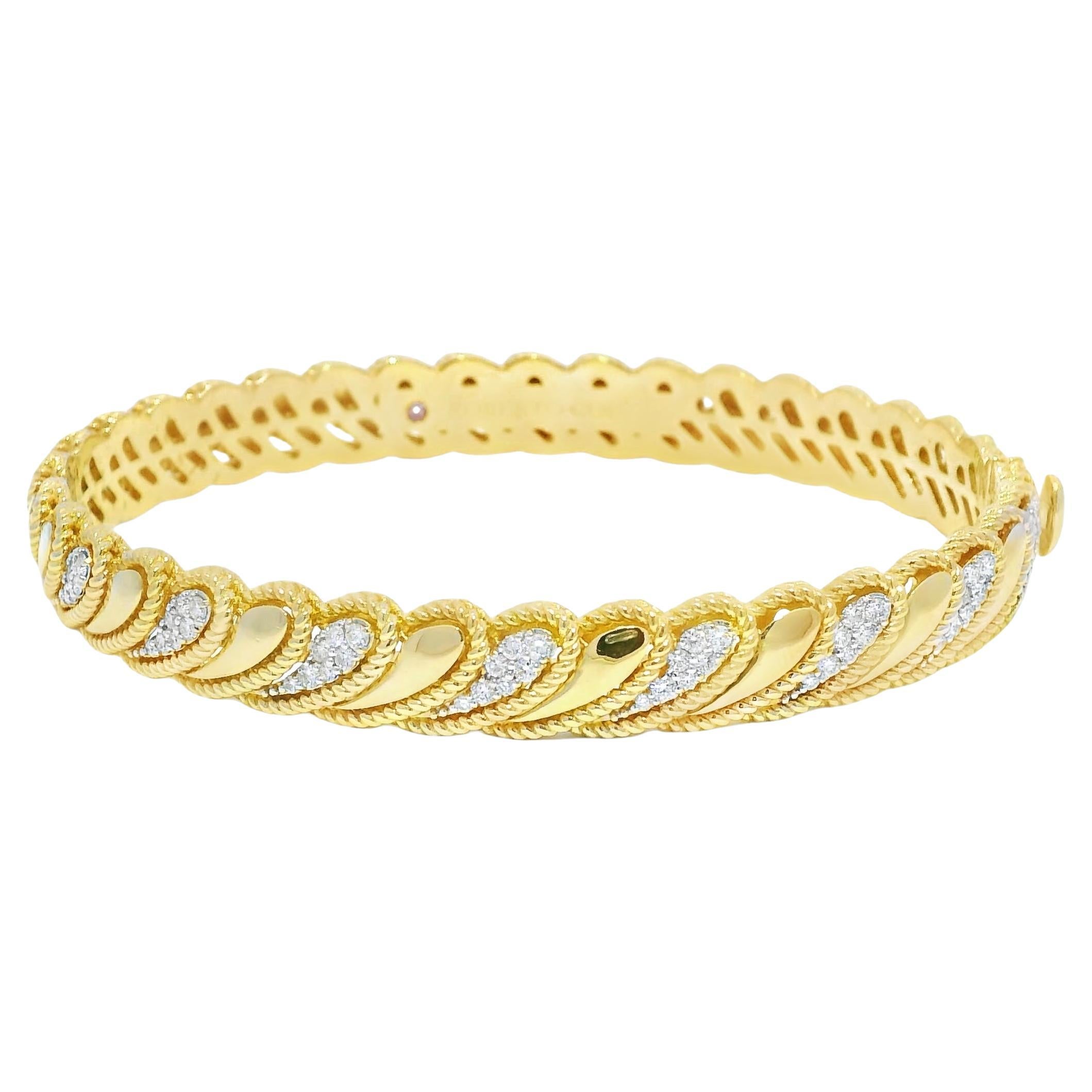 Roberto Coin Barocco Byzantine Diamond 18-Karat Hinged Bracelet In Stock