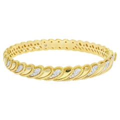 Roberto Coin Barocco Byzantine Diamond 18-Karat Hinged Bracelet In Stock