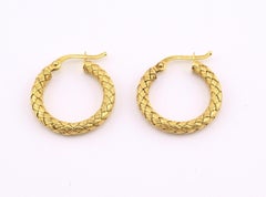 Roberto Coin Braided Hoop Earrings  Yellow Gold Woven Design  4.16 Grams