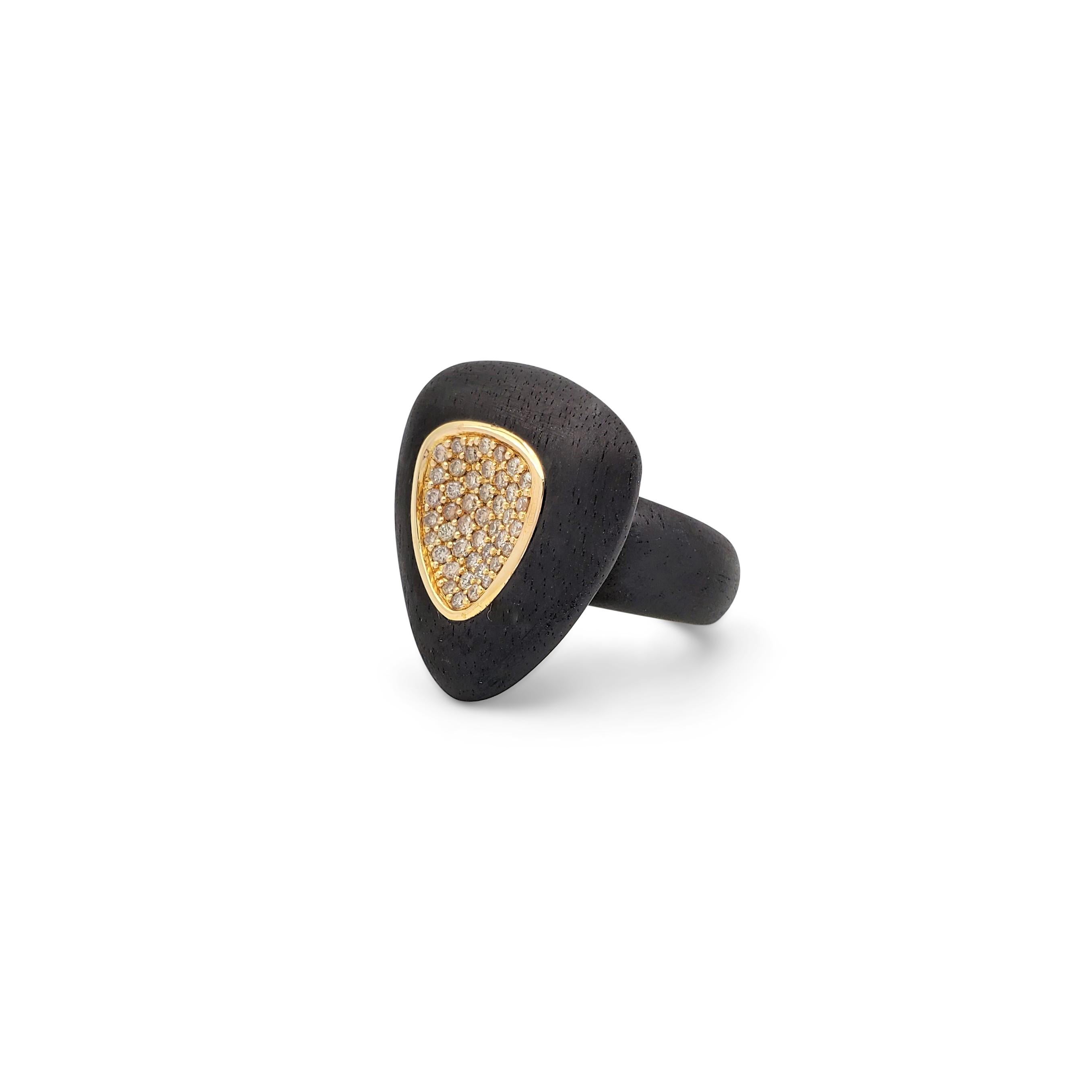 Authentischer Roberto Coin 'Capri Plus' Ring aus Ebenholz und mit geschätzten 0,40 Karat cognacfarbenen, in vergoldetes Sterlingsilber gefassten Diamanten. Ring Größe 6. Signiert Roberto Coin, 925, mit Signatur Rubin Stein.  Nicht mit der
