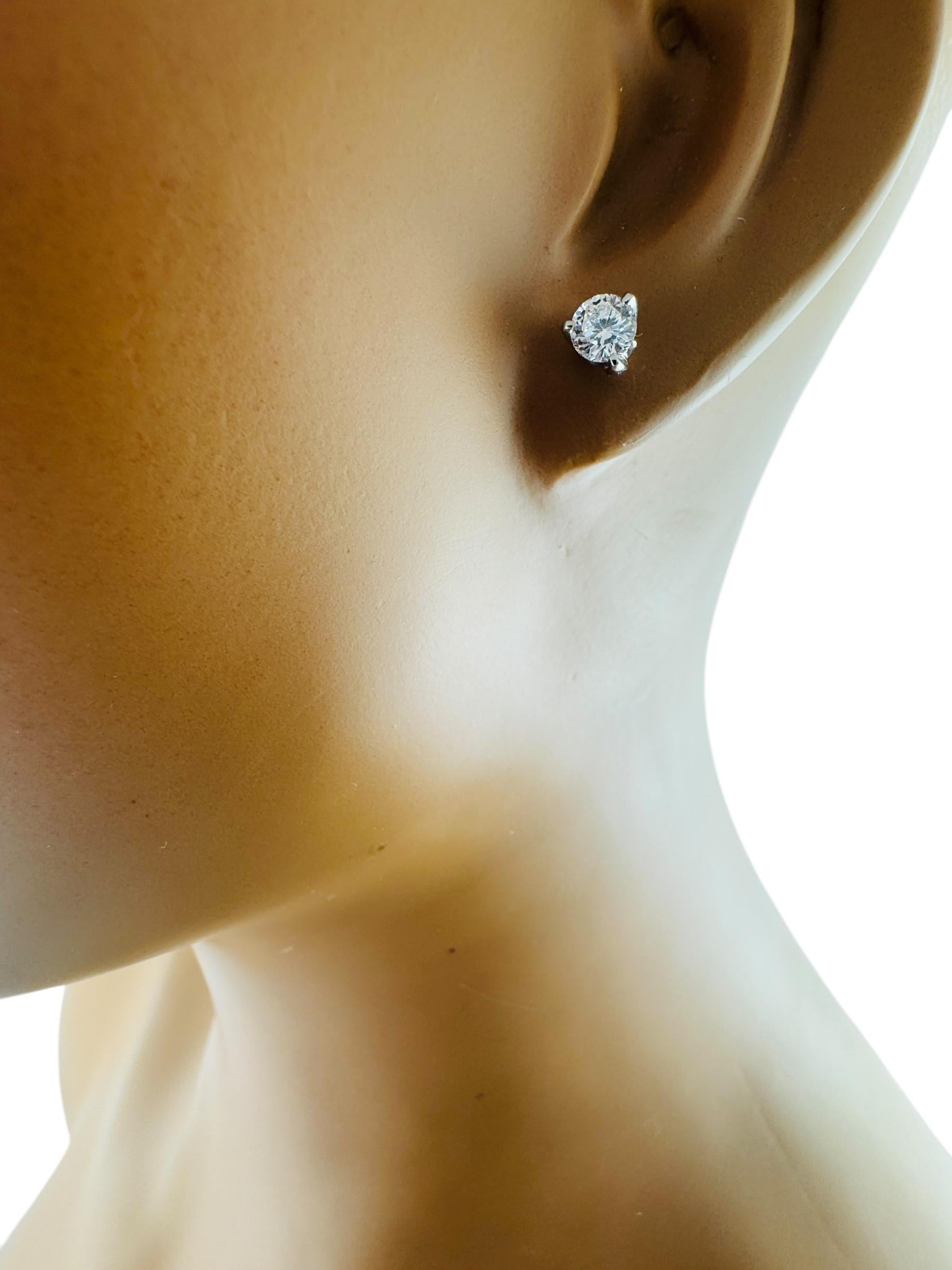 Roberto Coin Cento 18K White Gold Diamond Stud Earrings 1.00cttw #20996 For Sale 2