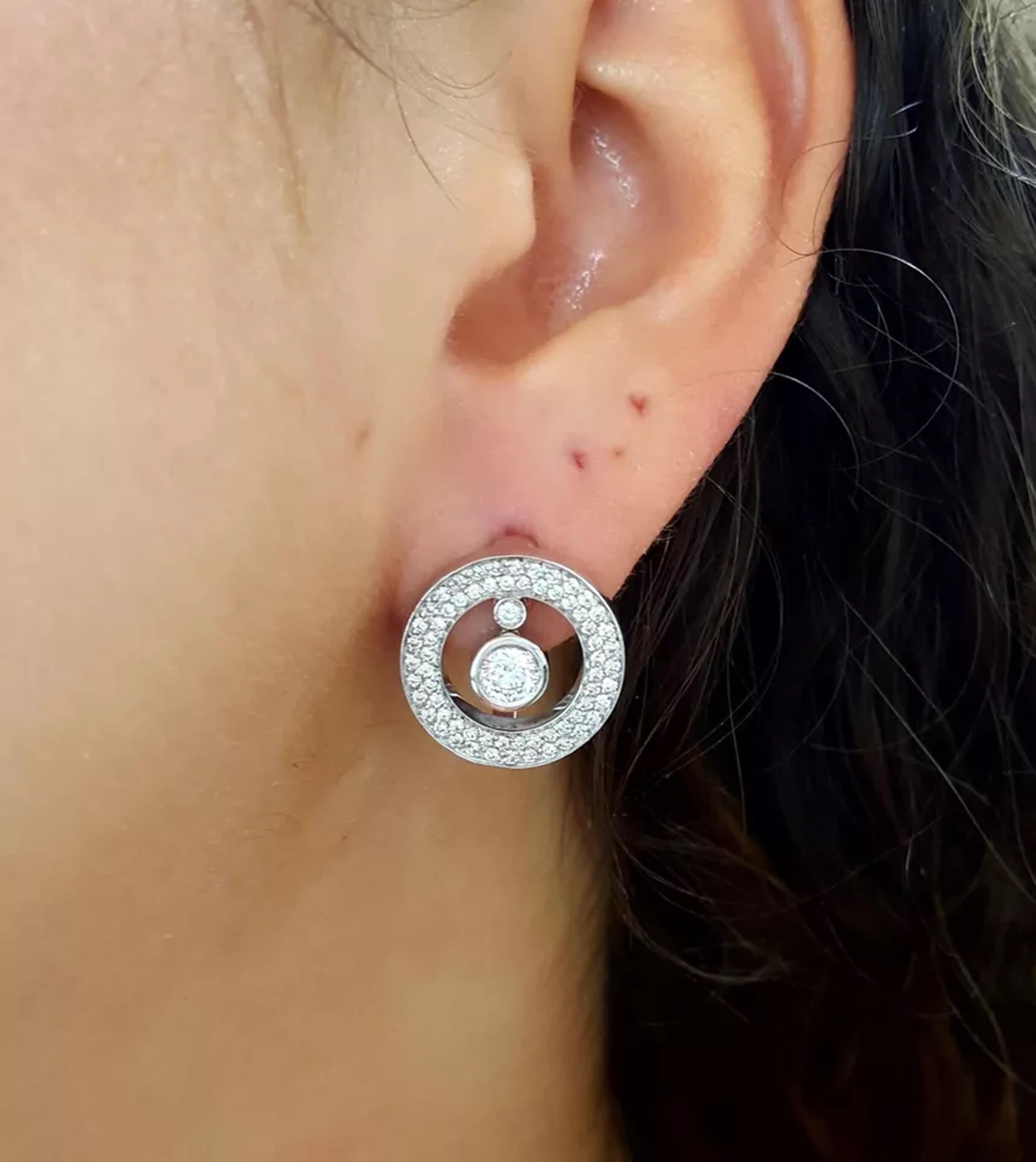Roberto Coin Cento Collection Diamond Circle Earrings in 18K white gold In New Condition For Sale In Chicago, IL