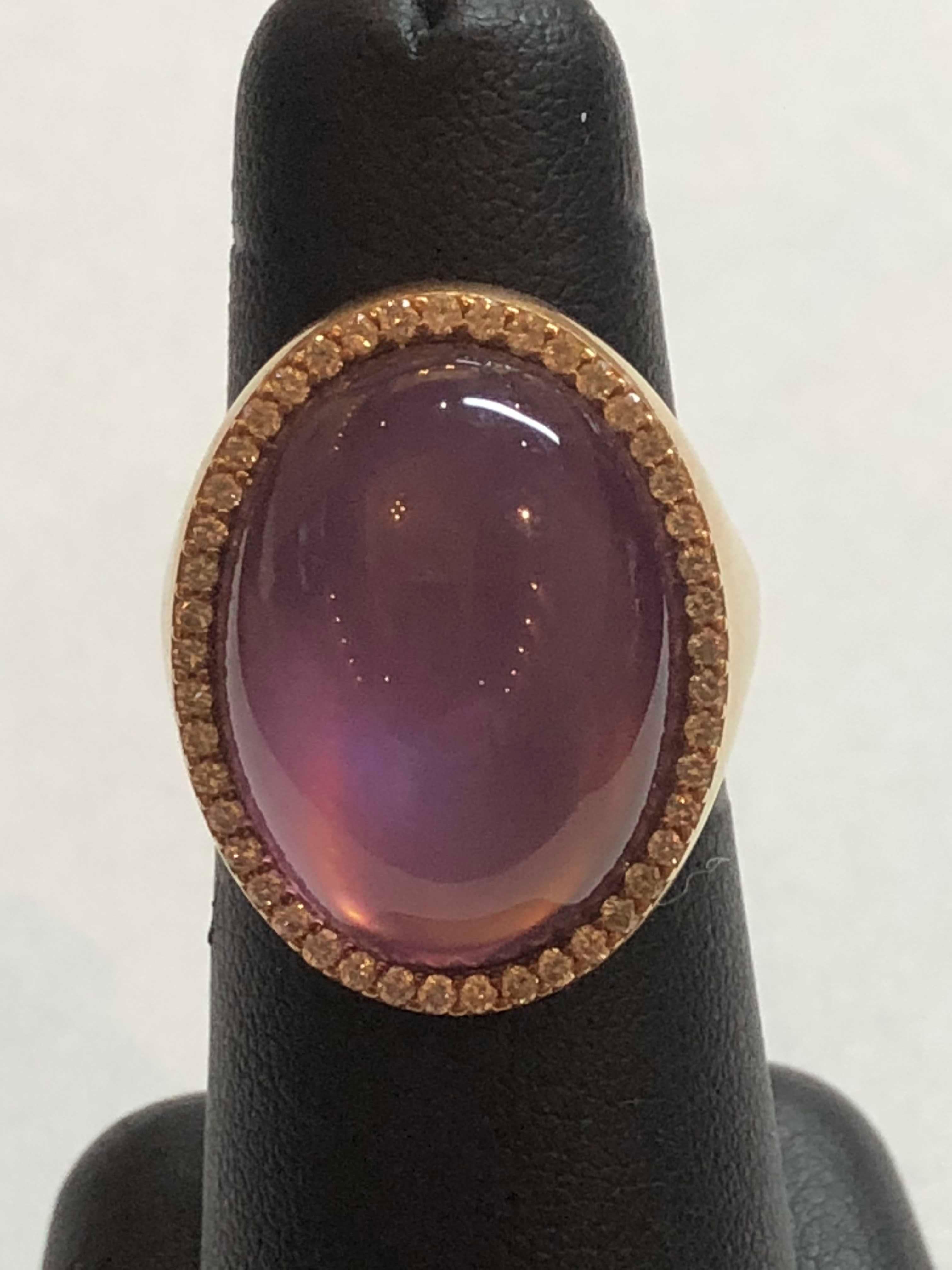 Beautiful Roberto Coin Ring 18k yellow gold with 0.42 cts of G color VS diamonds and a wonderful Lavender Amethyst      A truly stunning piece in excellent condition.