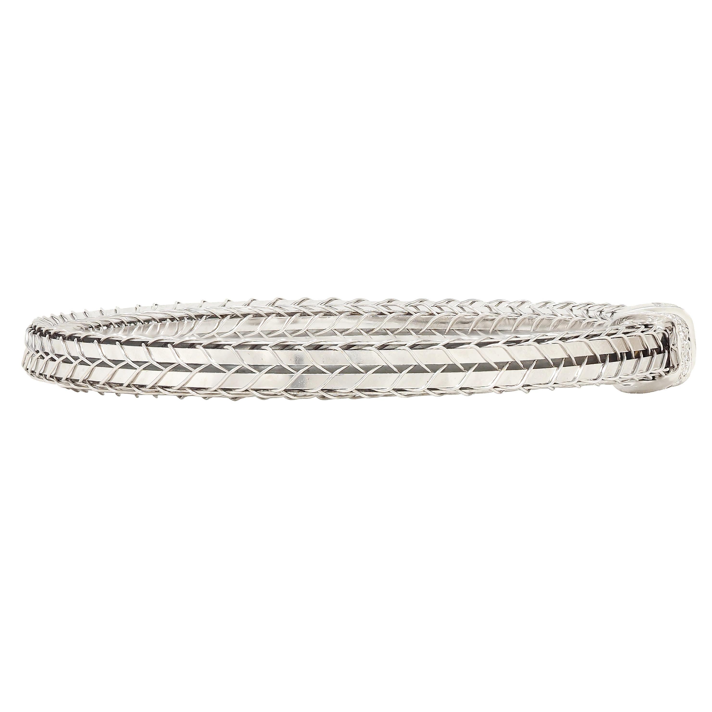 Taglio brillante Roberto Coin Bracciale contemporaneo in oro bianco 18 carati con diamanti e intreccio di grano in vendita