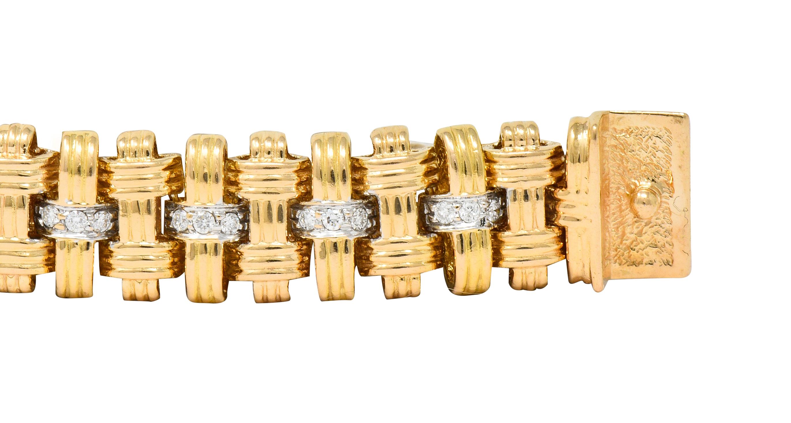 Roberto Coin Diamond 18 Karat Gold Appassionata Woven Link Bracelet In Excellent Condition In Philadelphia, PA