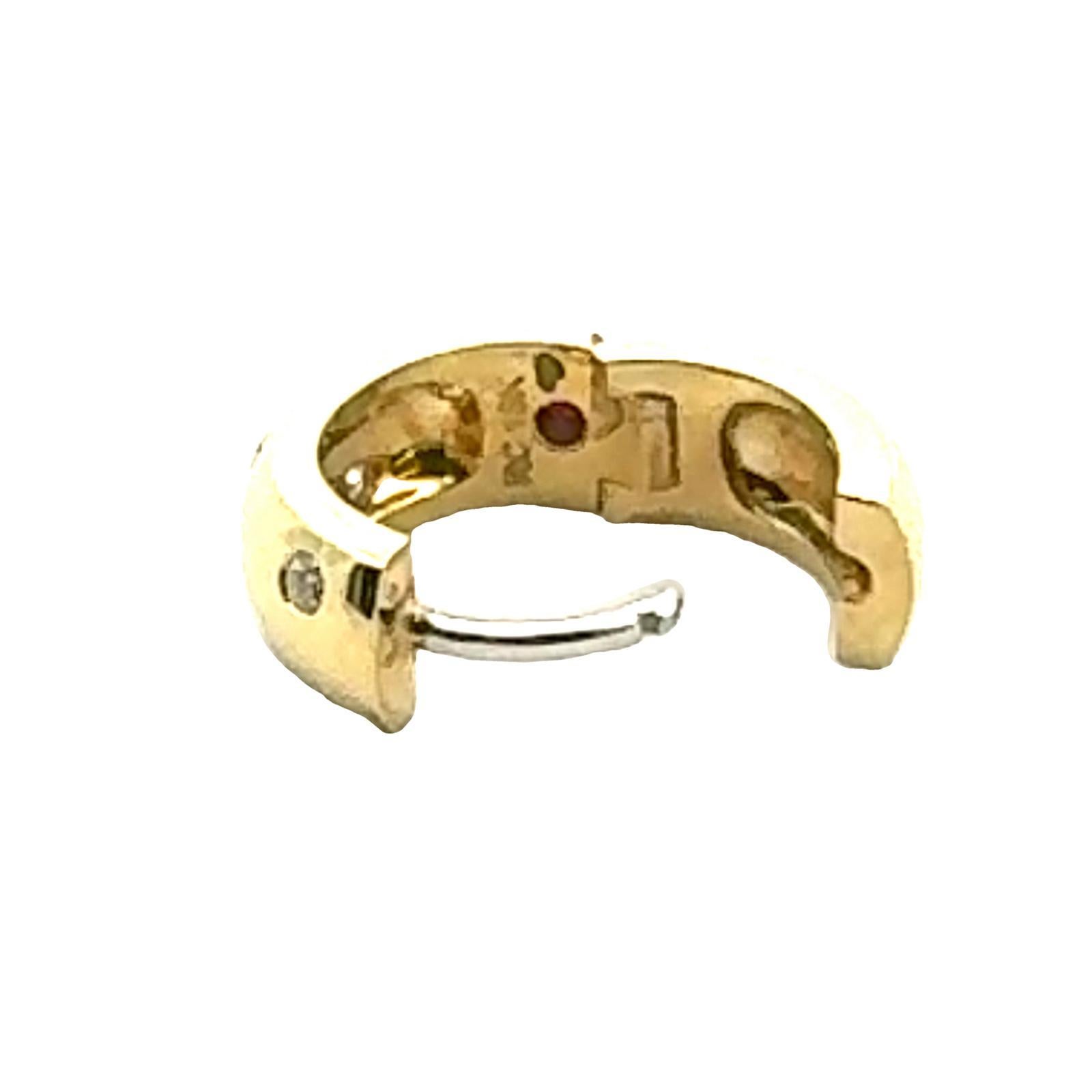 Women's Roberto Coin Diamond 18 Karat Yellow Gold Huggie Earrings Modern For Sale