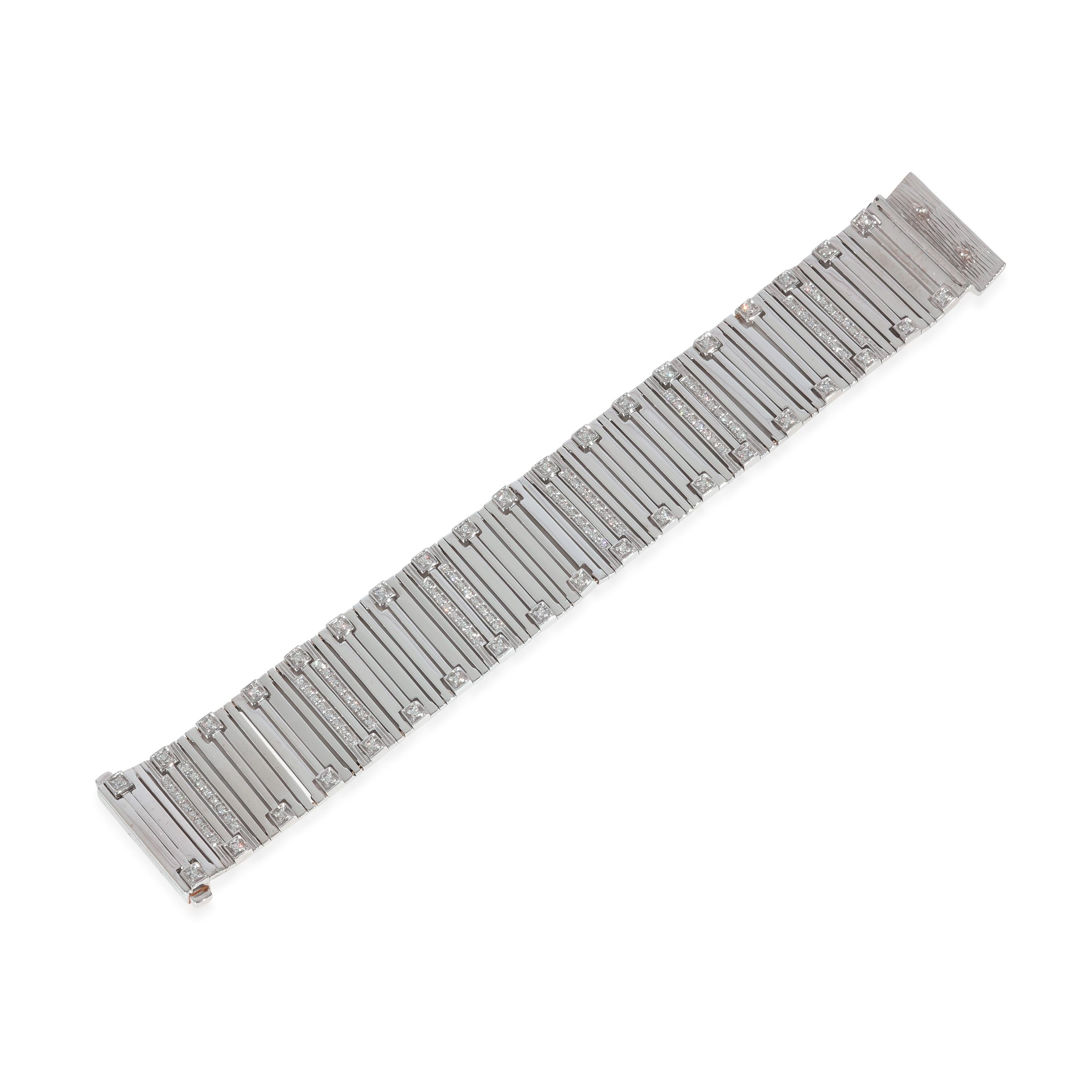 Roberto Coin Diamond Bracelet in 18k White Gold 1 CTW

PRIMARY DETAILS
SKU: 125936
Listing Title: Roberto Coin Diamond Bracelet in 18k White Gold 1 CTW
Condition Description: Retails for 13000 USD. In excellent condition and recently polished. 7