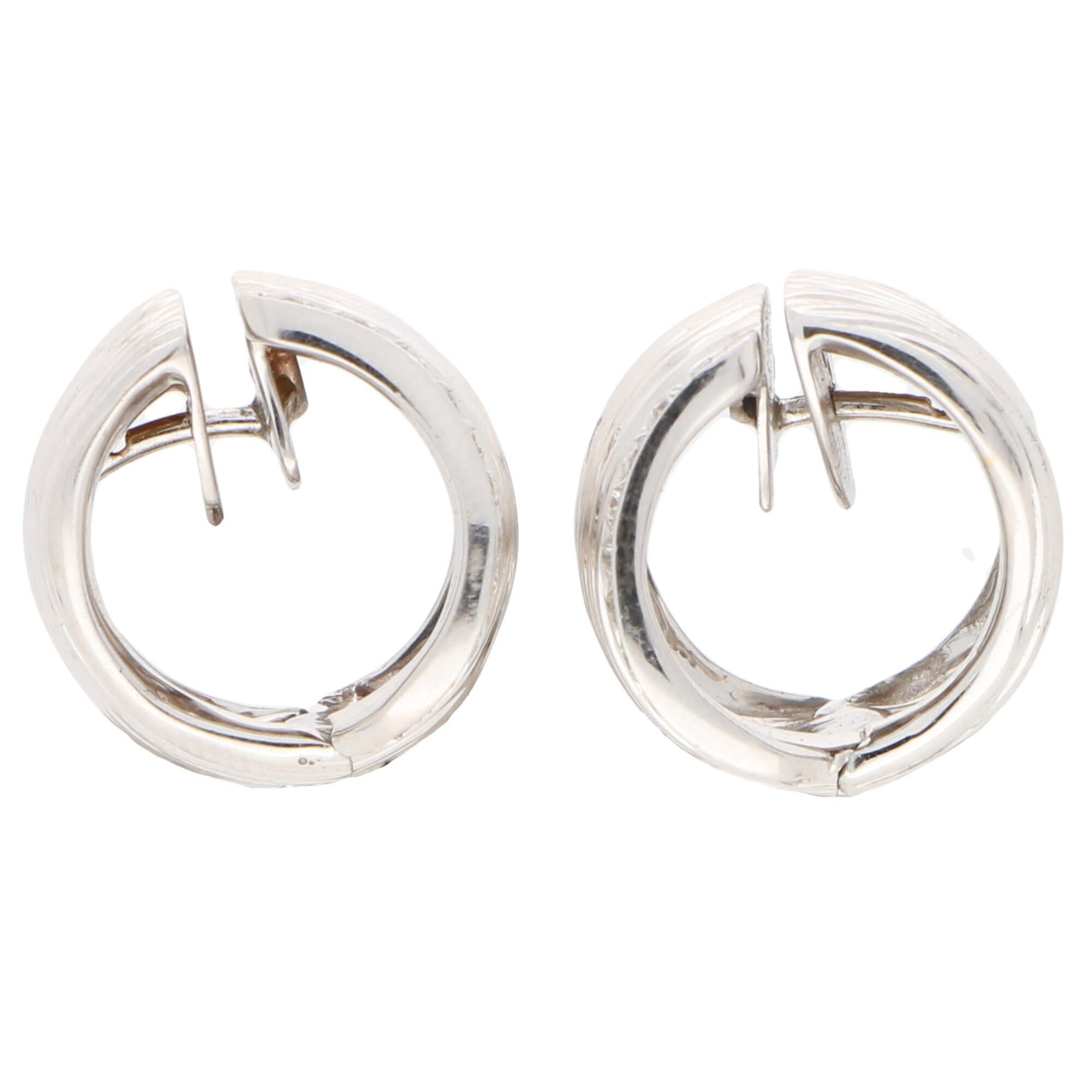 Roberto Coin Diamond Elephant Hoop Earrings Set in 18 Karat White Gold In Good Condition In London, GB