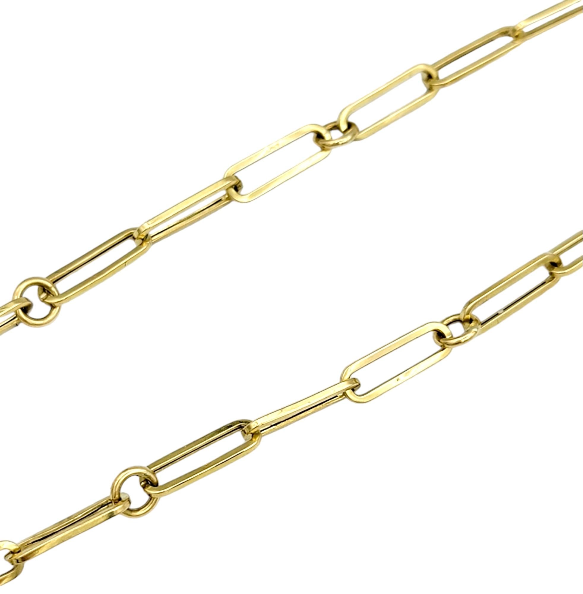 Roberto Coin Diamant Skorpion Zodiac Medaillon Halskette in 18 Karat Gelbgold im Zustand „Gut“ in Scottsdale, AZ