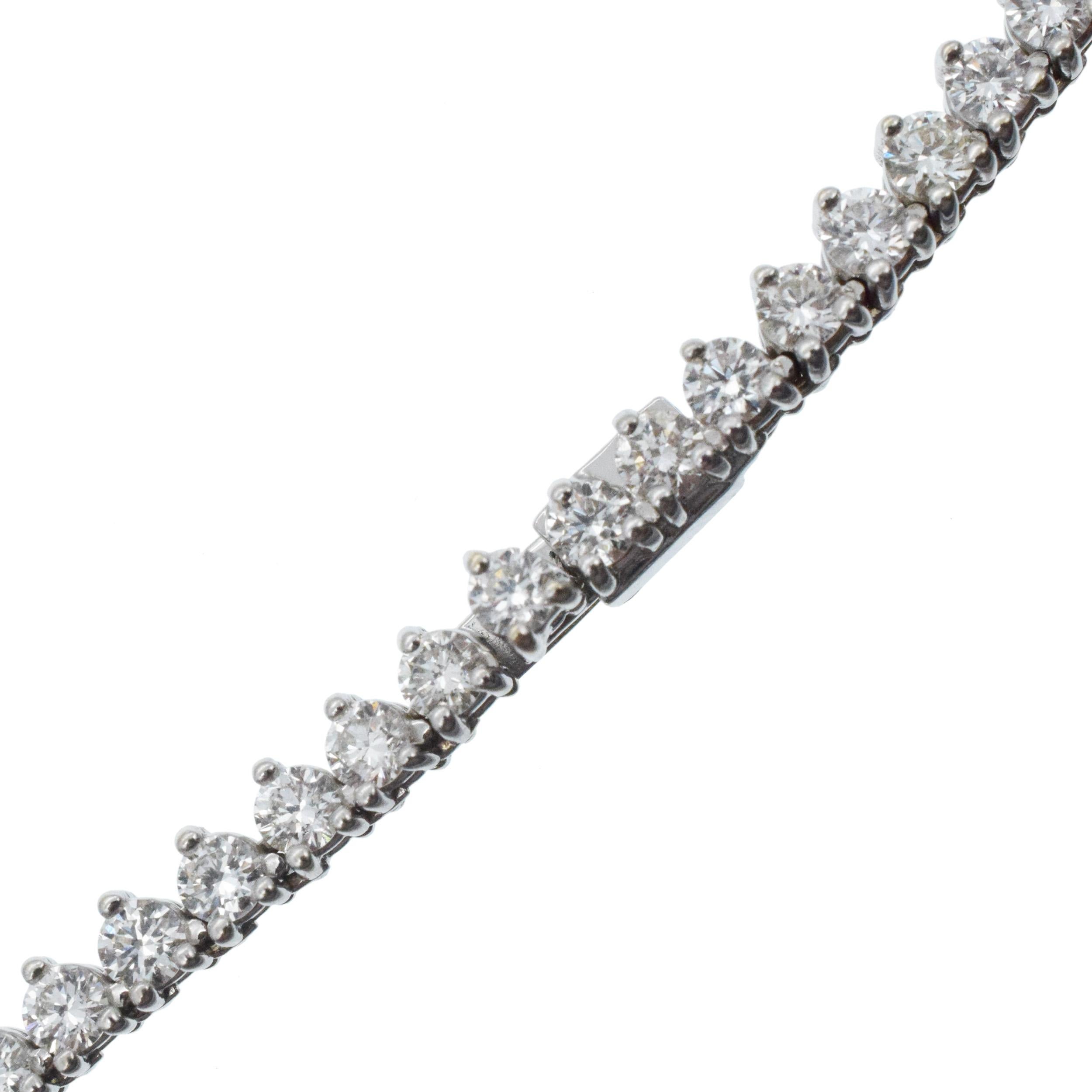 Roberto Coin Diamond Tennis Necklace In 18k white Gold For Sale 4