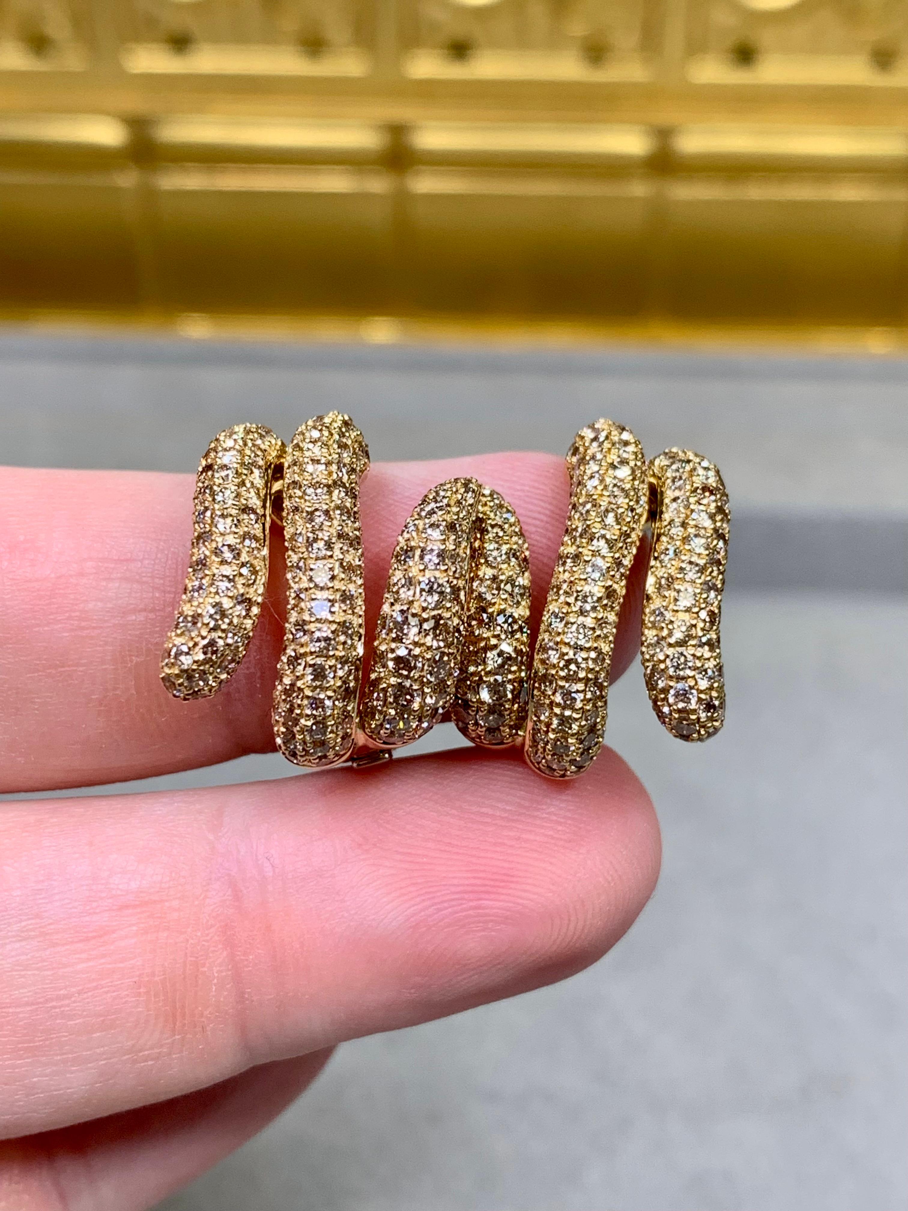 Women's or Men's Roberto Coin Fancy Brown Pavé Diamond Coil Omega Back Huggie Earrings 4ctw For Sale