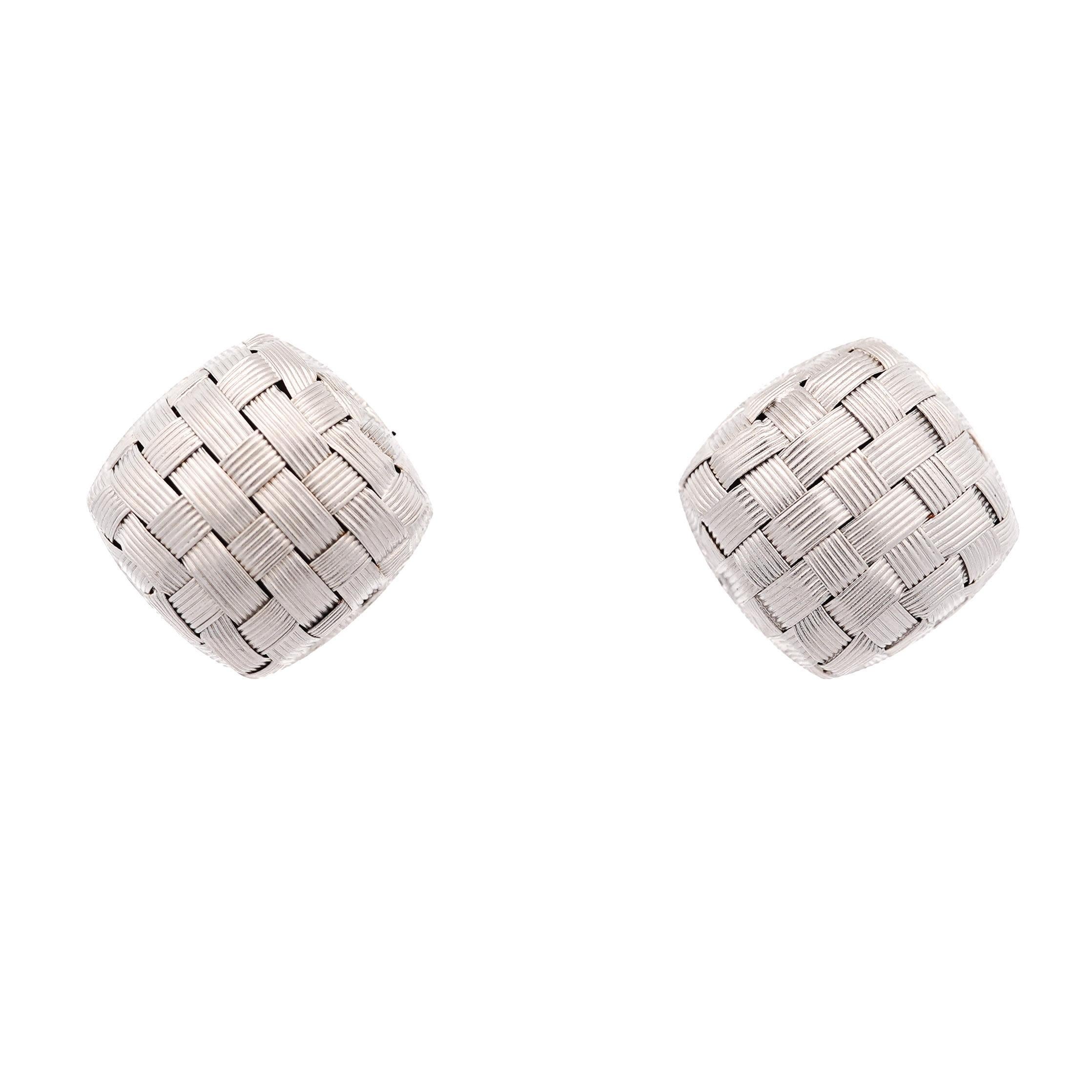 Roberto Coin - Orecchini a perno Appassionata in oro bianco 18 carati, con quadrato smerigliato e intrecciato In condizioni ottime in vendita a Miami, FL
