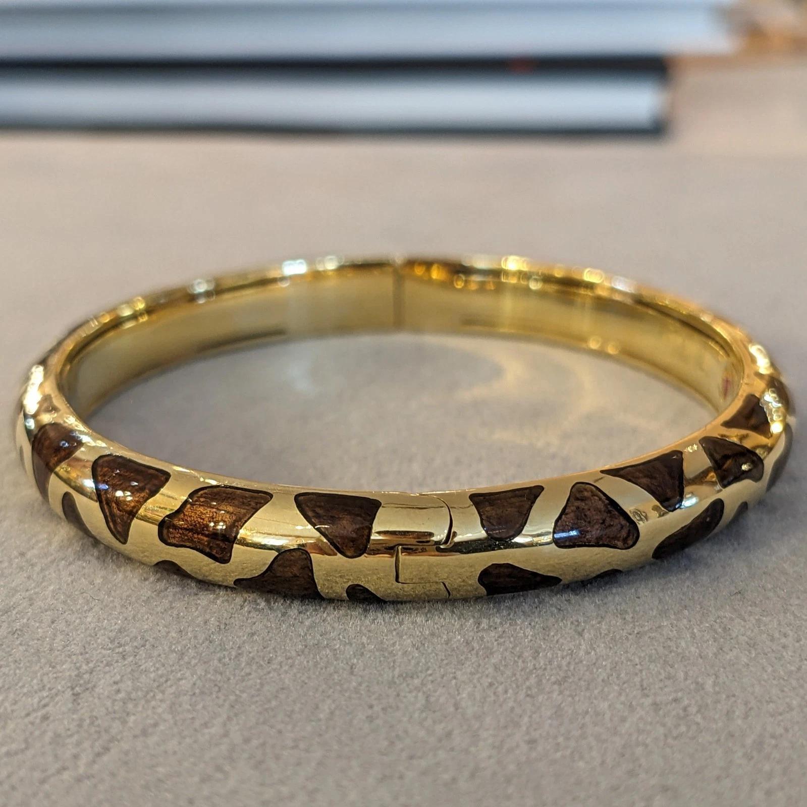 Roberto Coin Giraffe Enamel Bangle in 18k Yellow Gold For Sale 2