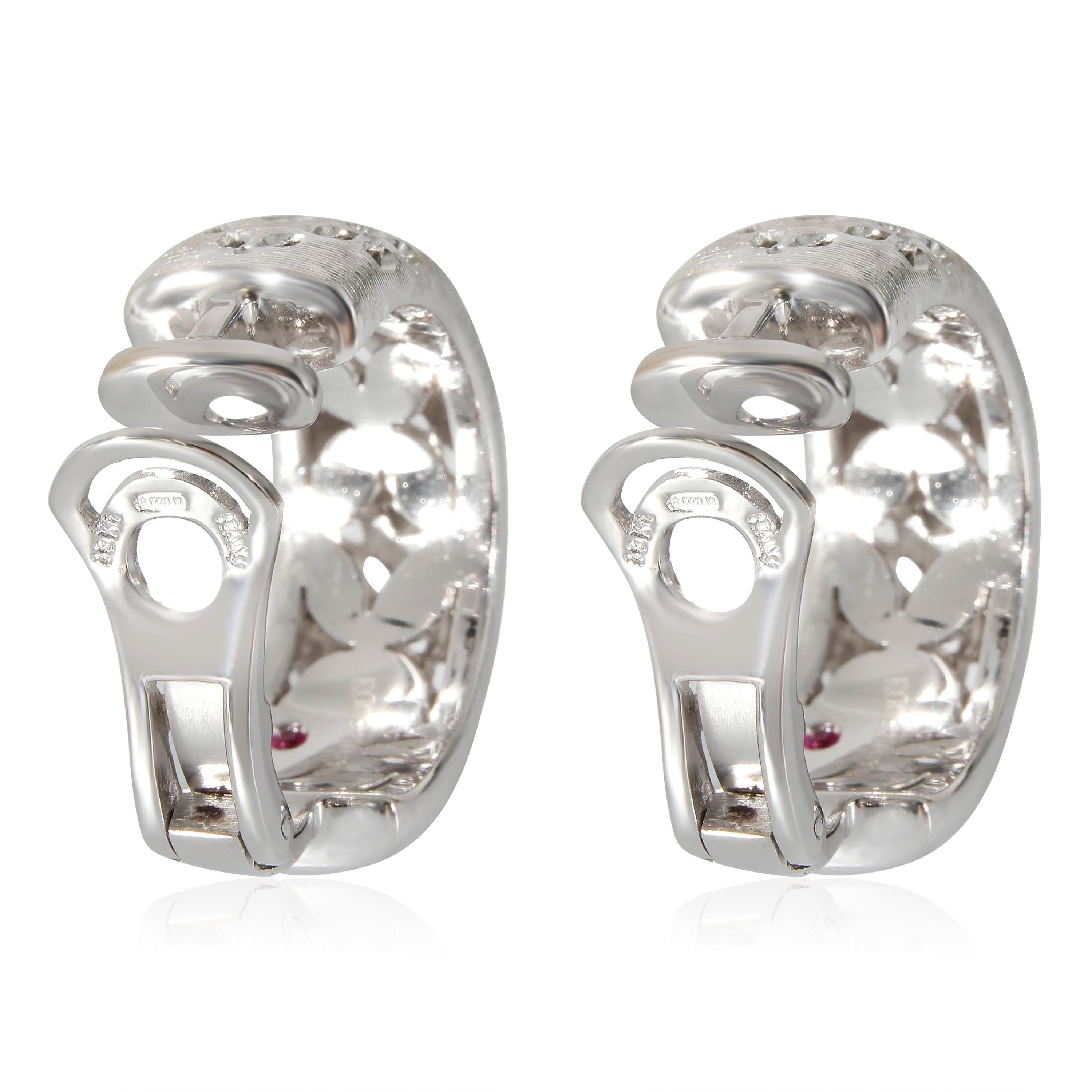 Roberto Coin Granada Clip On Hoop Earrings in 18k White Gold 0.40 CTW

PRIMARY DETAILS
SKU: 132701
Listing Title: Roberto Coin Granada Clip On Hoop Earrings in 18k White Gold 0.40 CTW
Condition Description: Retails for 4900 USD. In excellent
