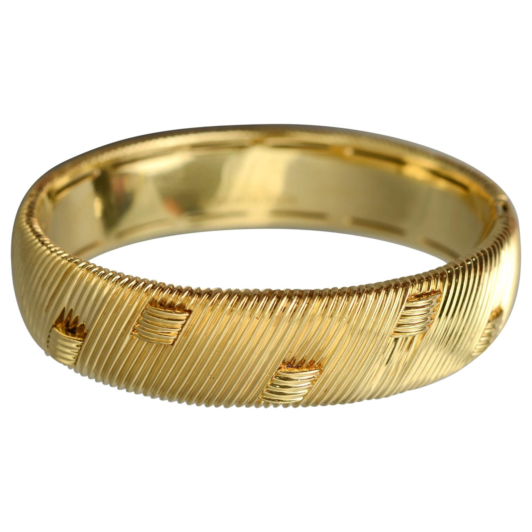 Roberto Coin Hinged Gold Bangle Bracelet