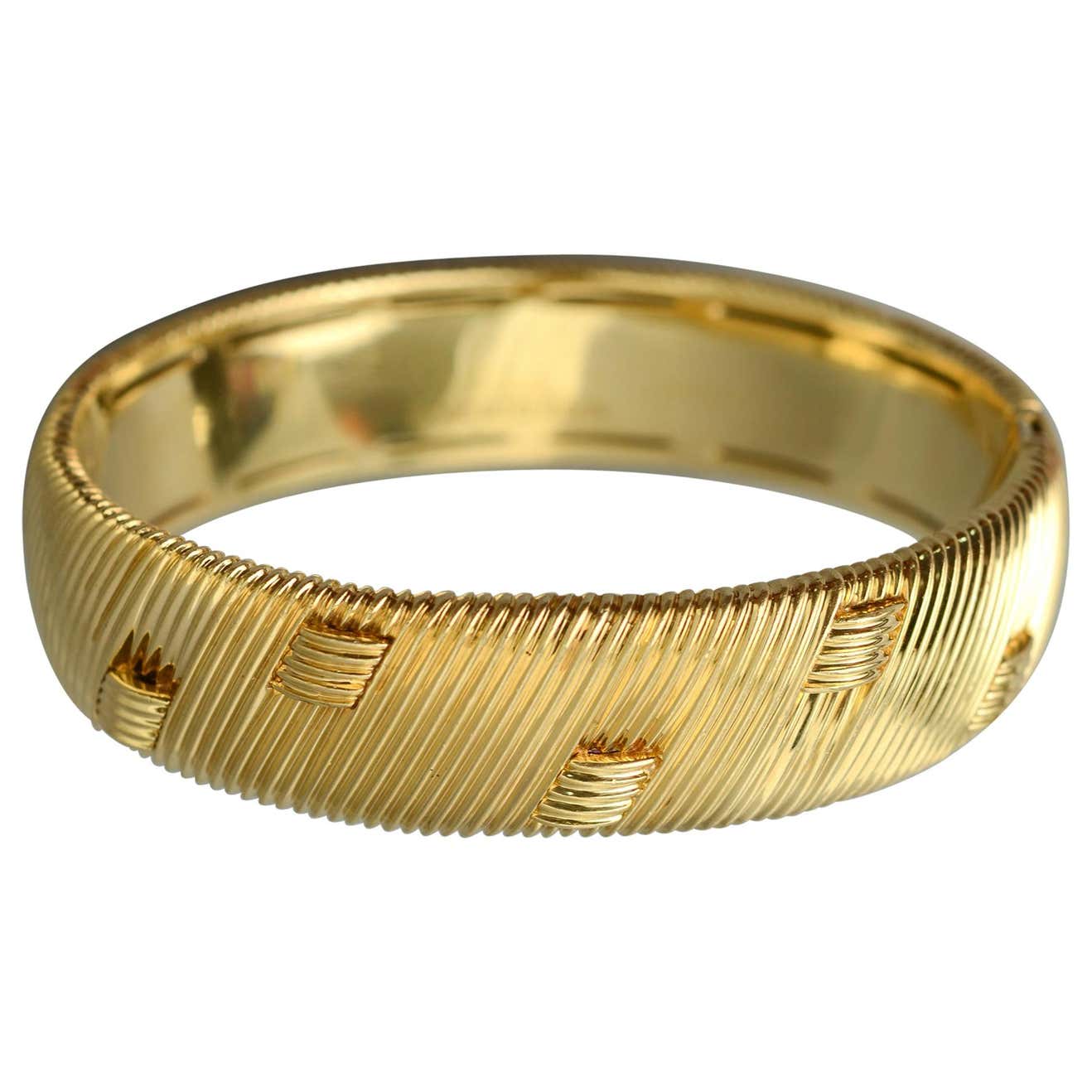 Roberto Coin Hinged Gold Bangle Bracelet at 1stDibs