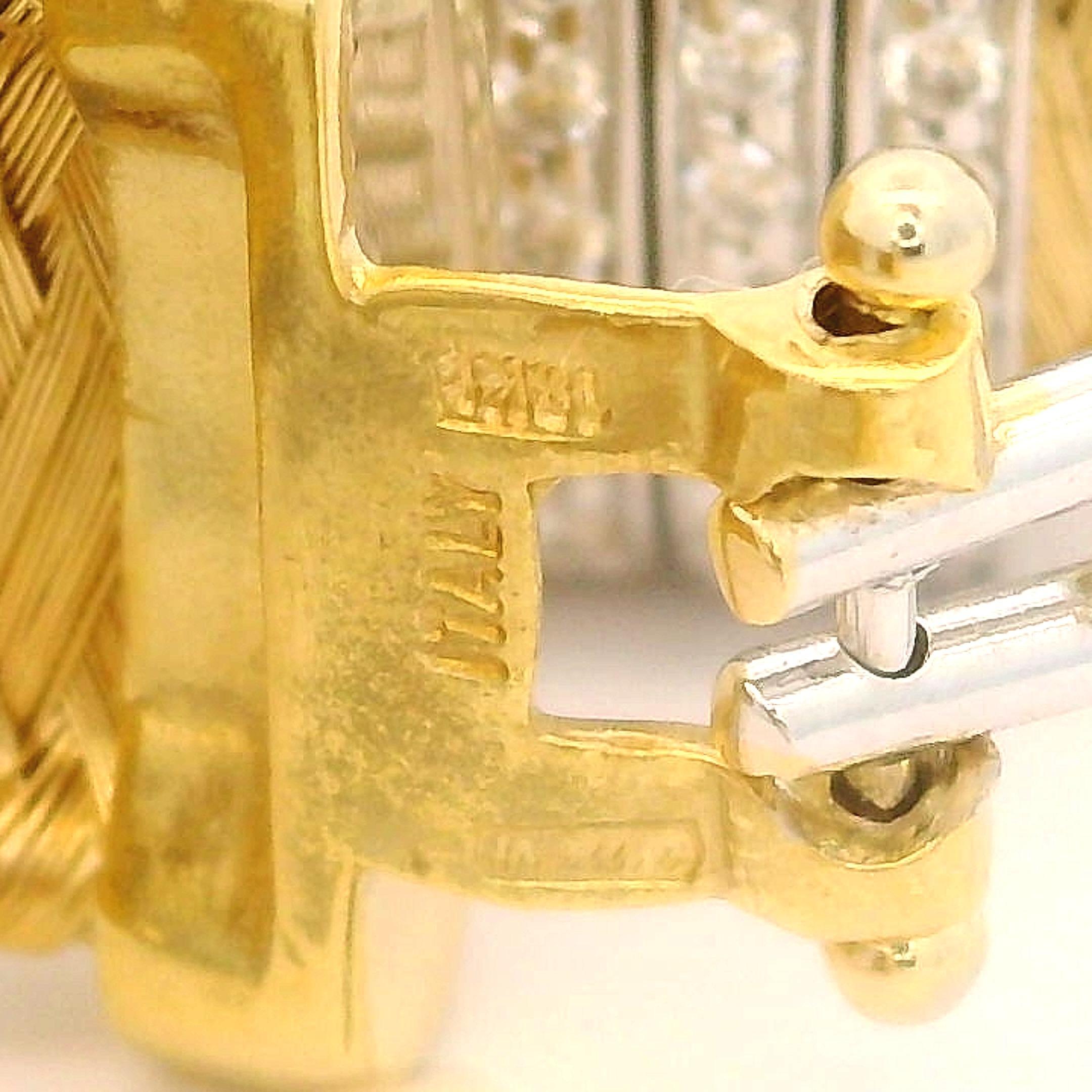 Roberto Coin Pendientes de oro de 18 quilates con diamantes de 0,44 ct en forma de cesta y gota ancha en venta 10