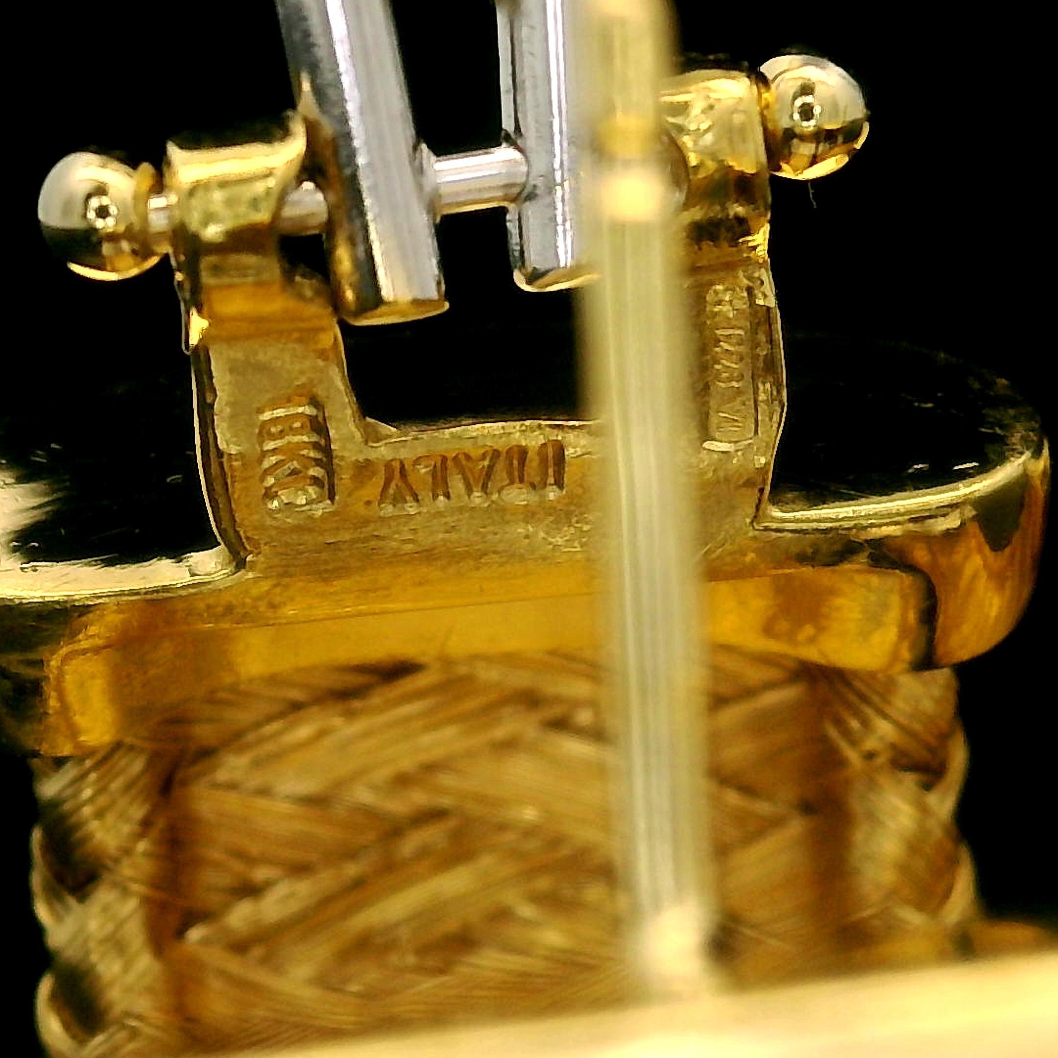 Roberto Coin Pendientes de oro de 18 quilates con diamantes de 0,44 ct en forma de cesta y gota ancha en venta 2