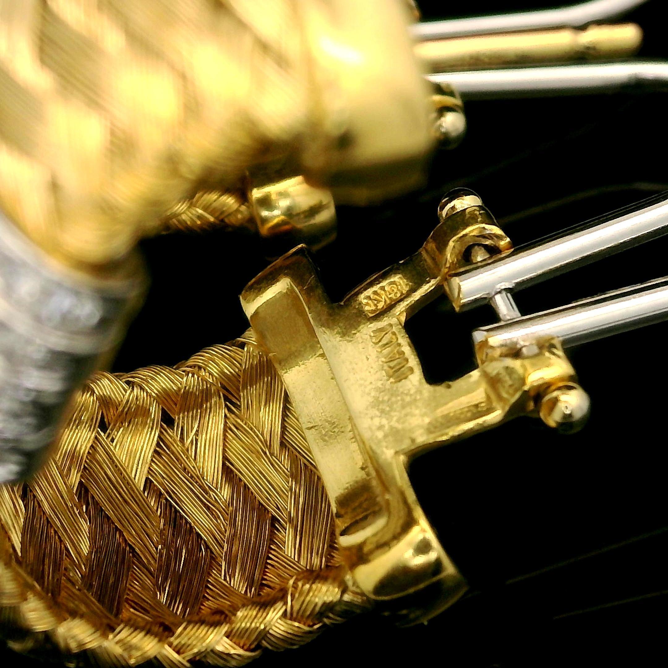 Roberto Coin Pendientes de oro de 18 quilates con diamantes de 0,44 ct en forma de cesta y gota ancha en venta 3