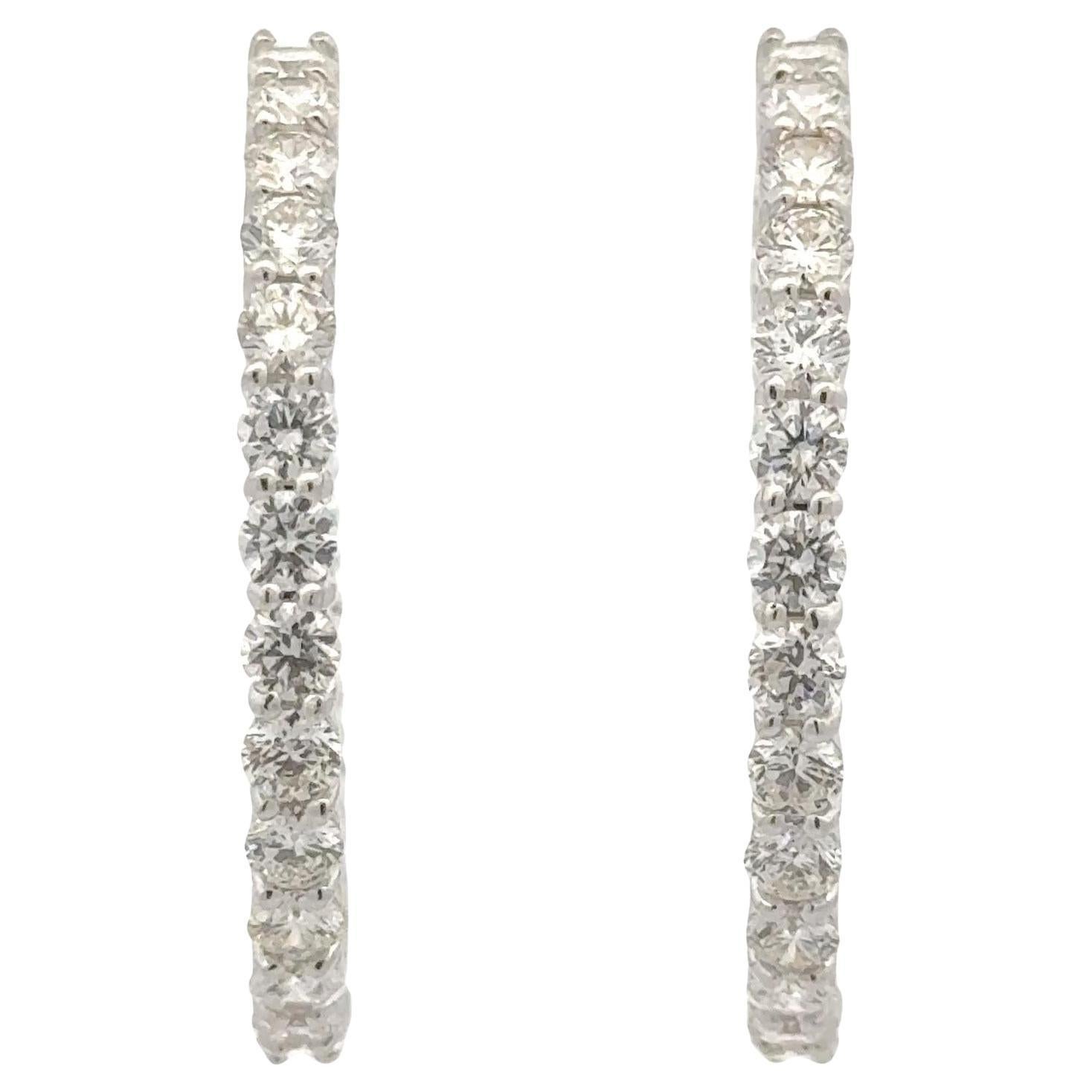 Roberto Coin, boucles d'oreilles en or blanc 18 carats avec grand diamant intérieur et extérieur