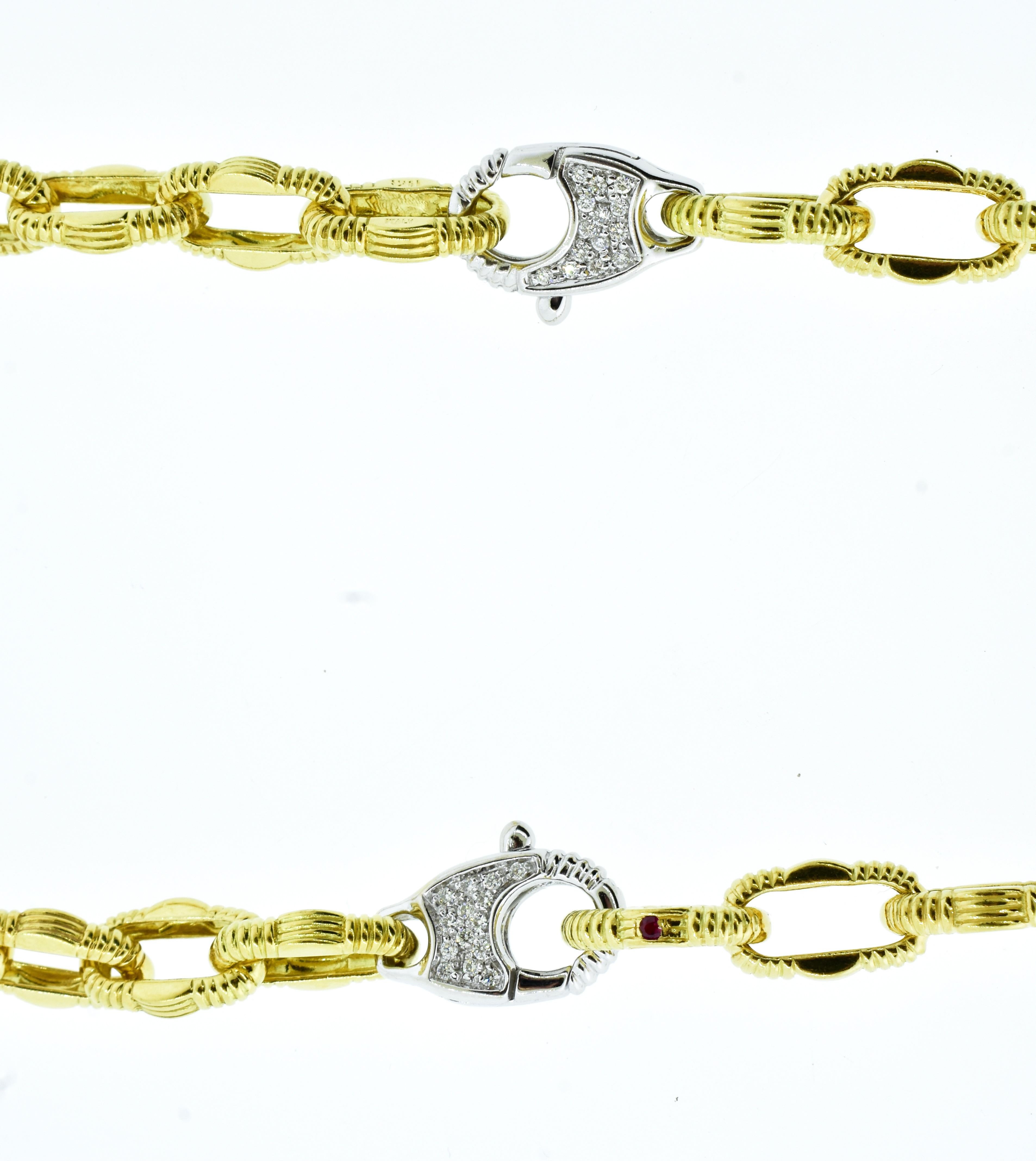 Contemporary Roberto Coin Long 18K Chain and Bracelet with Diamond Clasps