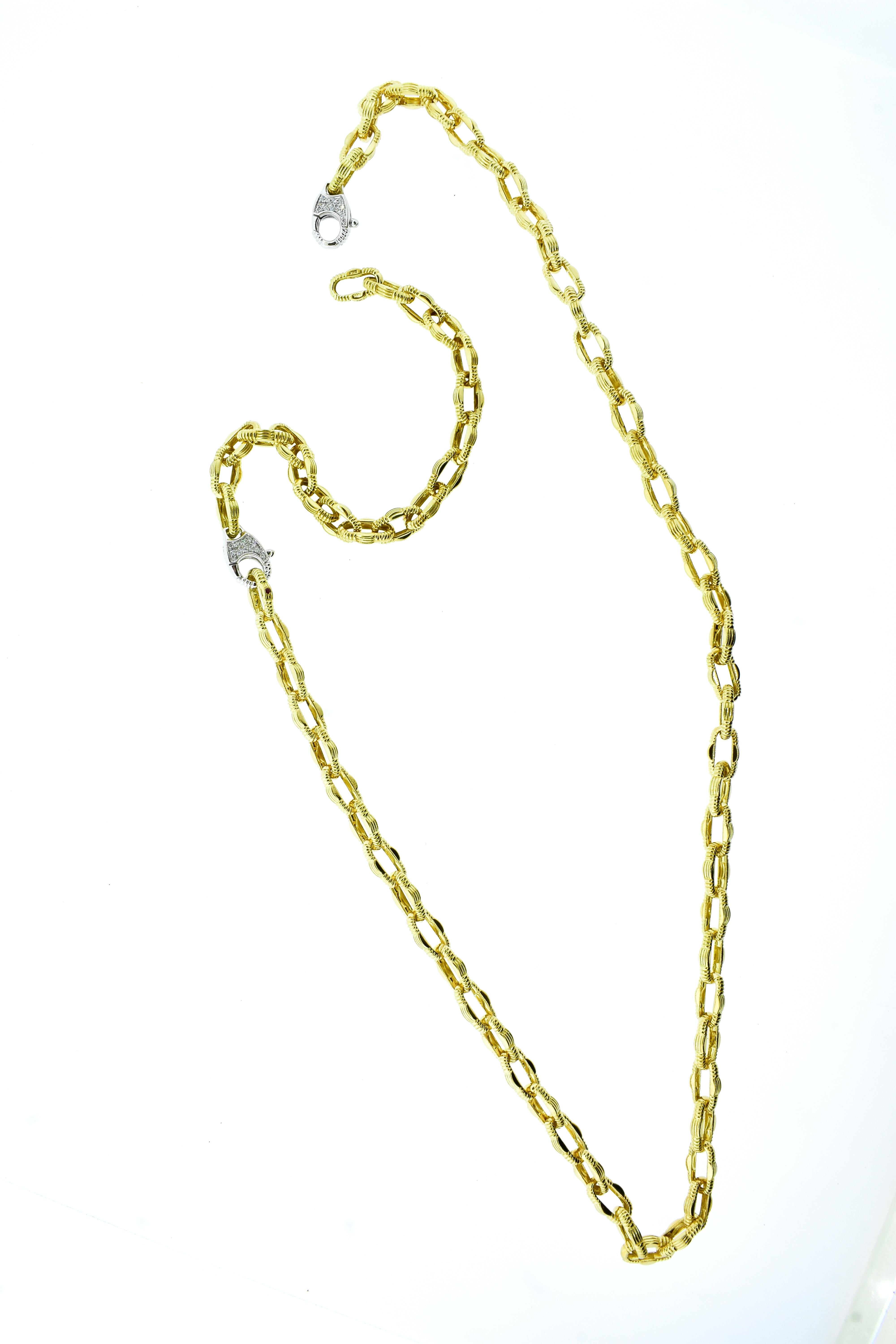 Roberto Coin Long 18K Chain and Bracelet with Diamond Clasps In Excellent Condition In Aspen, CO