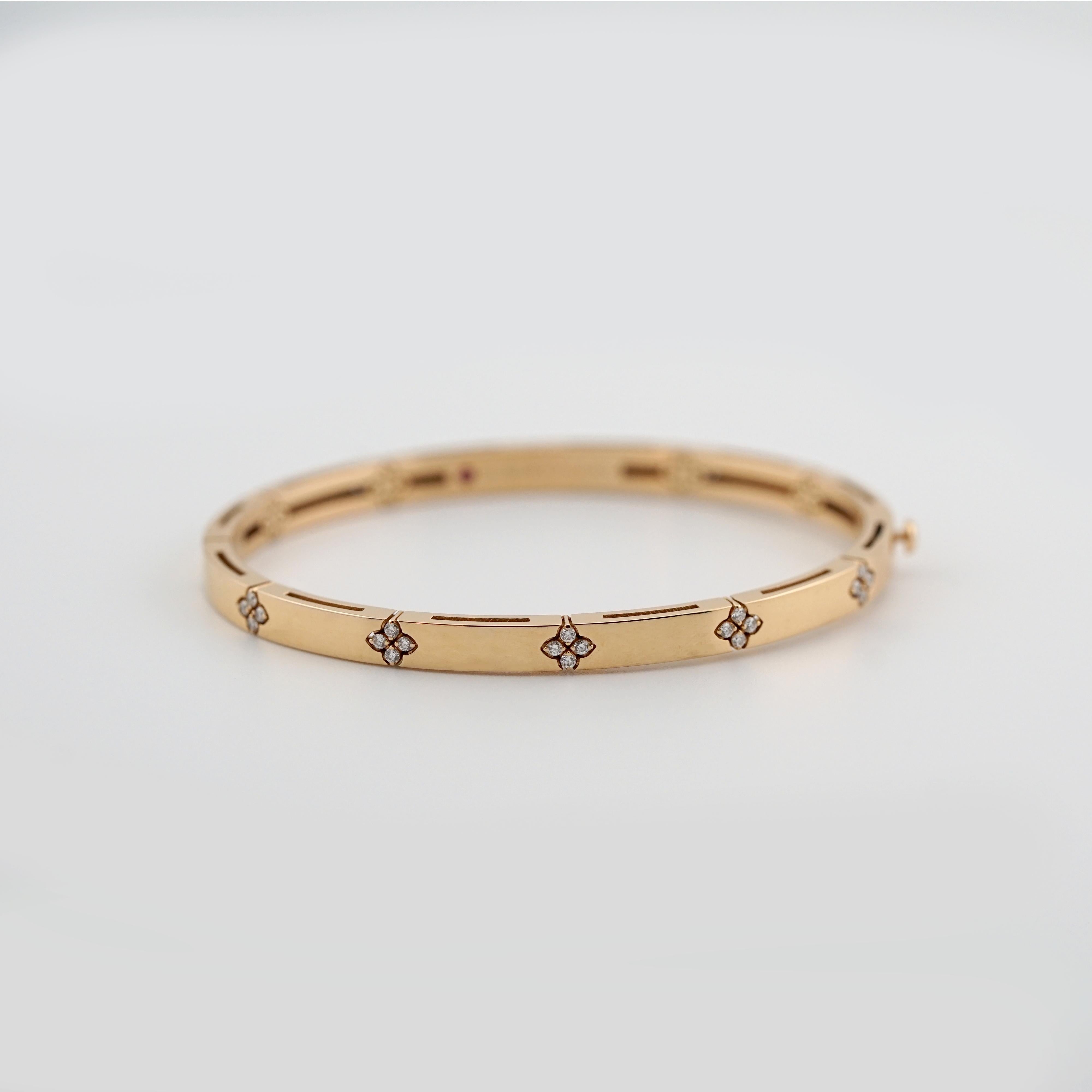Contemporary Roberto Coin Love in Verona Yellow Gold Bangle Bracelet For Sale